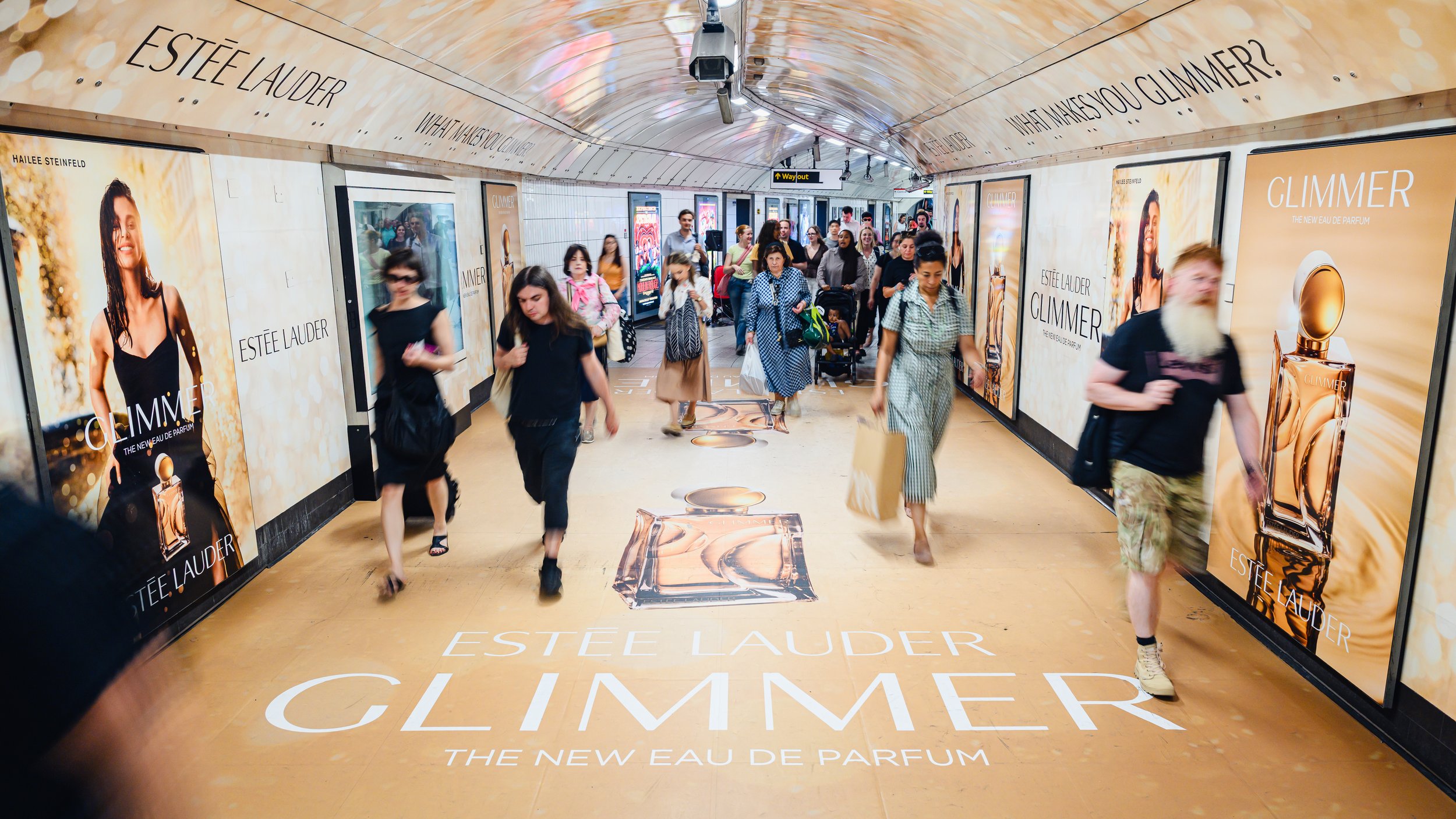100826 AS Rail London CS Estee Lauder Glimmer 13.jpg