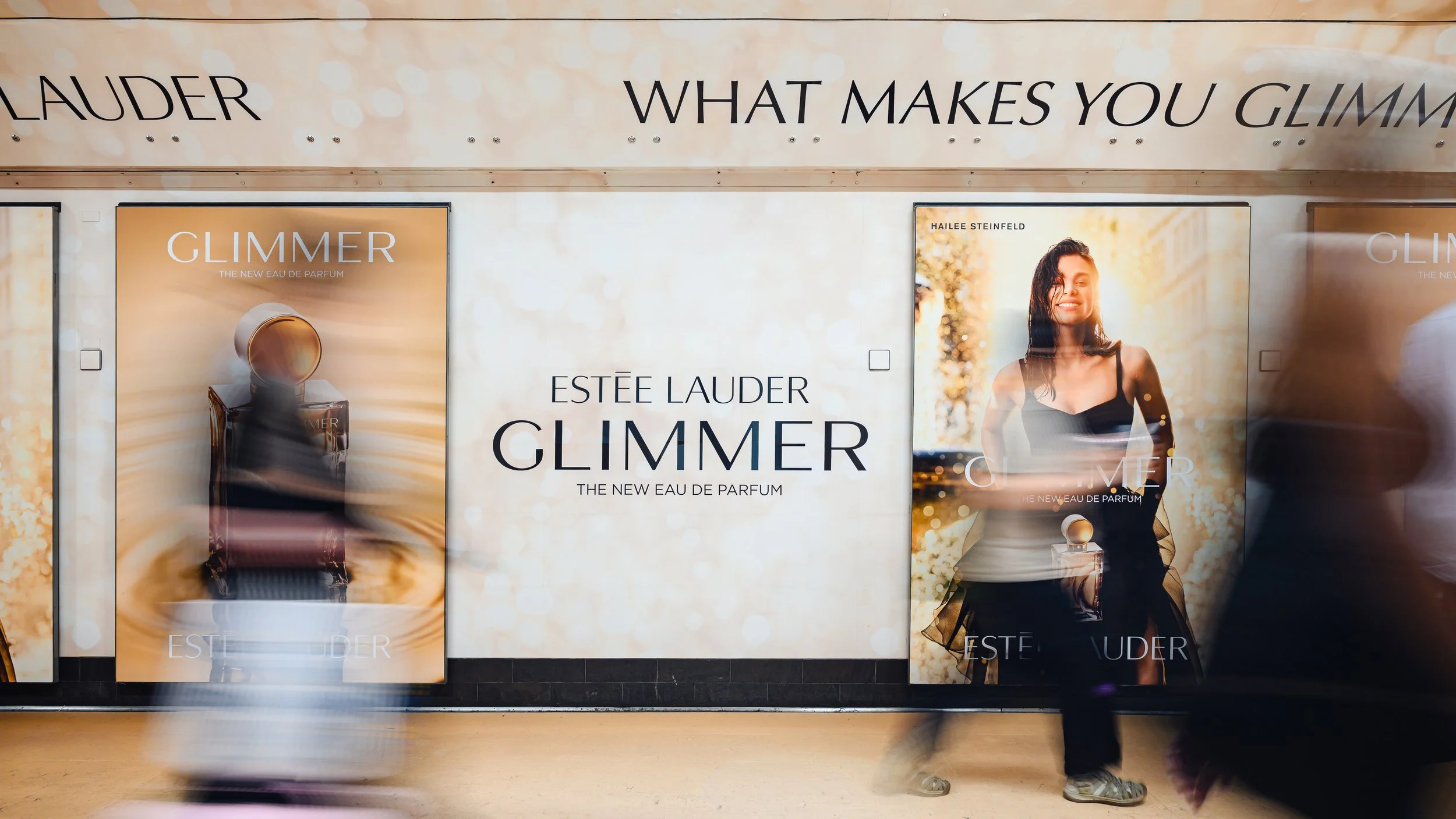 100826 AS Rail London CS Estee Lauder Glimmer 10.jpg