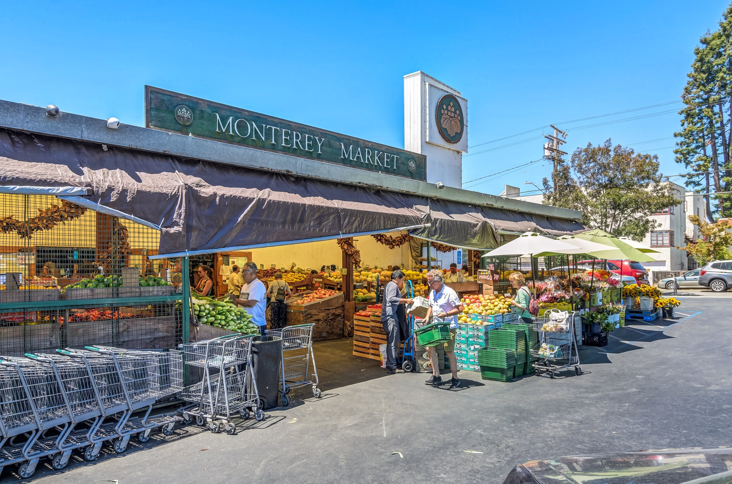 031_Monterey Market.jpg
