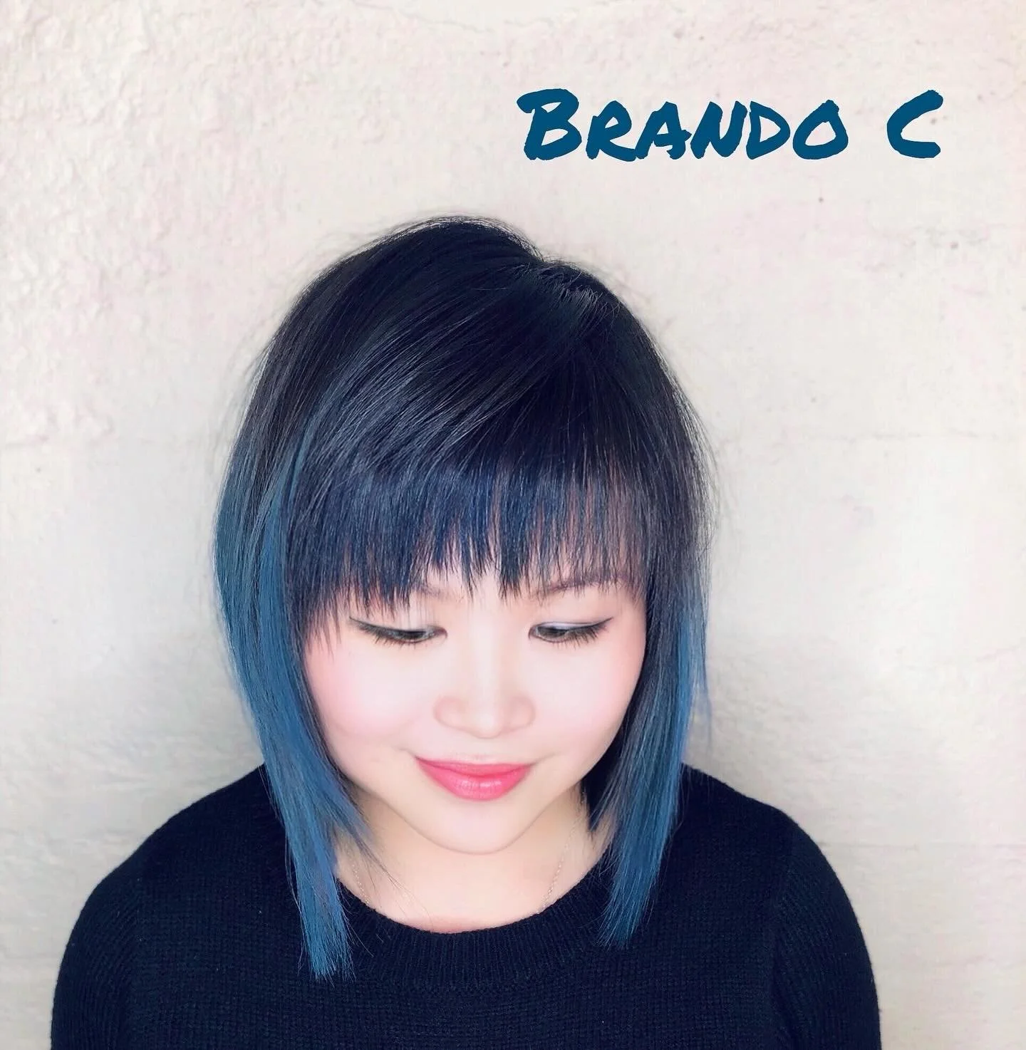 #pleasefixurhair 

No thinning shears no razors,  just scissors. 

#Vancouverhaircut
#cuttingspecialist