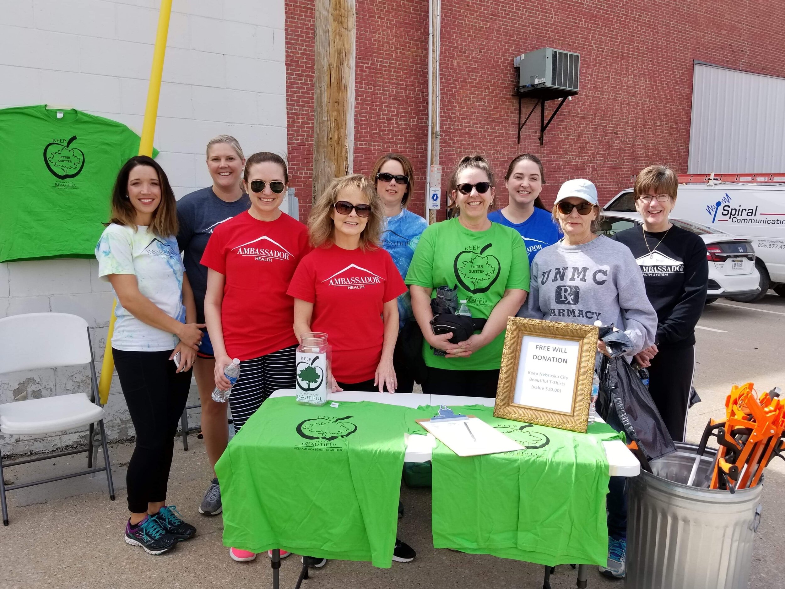 Great American Clean Up Volunteers