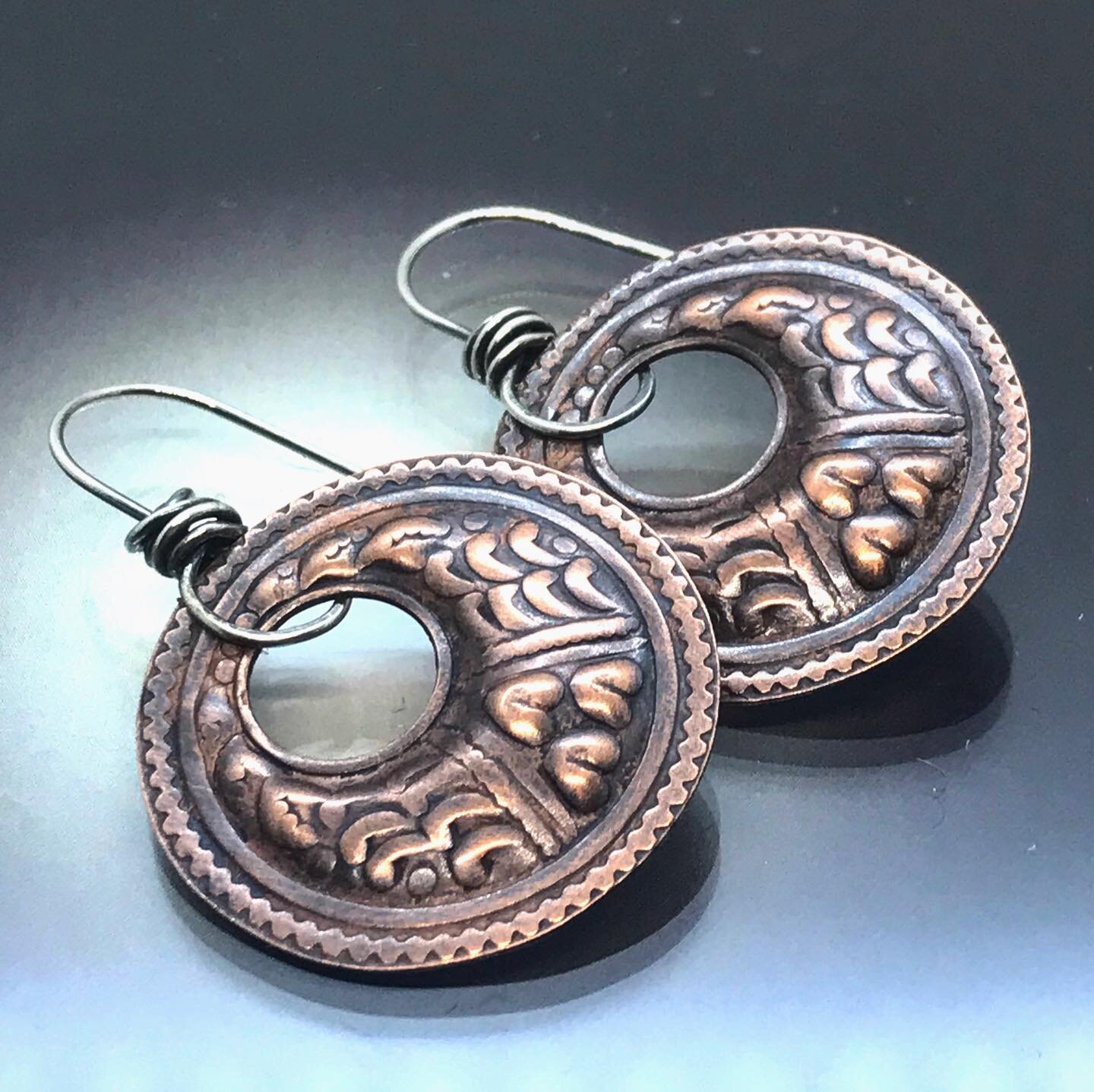 CB&amp;CO
.
Copper and sterling pressed earrings. Hand wrapped sterling ear wires.
$36
.
#copperearrings #20tonpress #riojewelers #handmade #circleearrings #MNmade