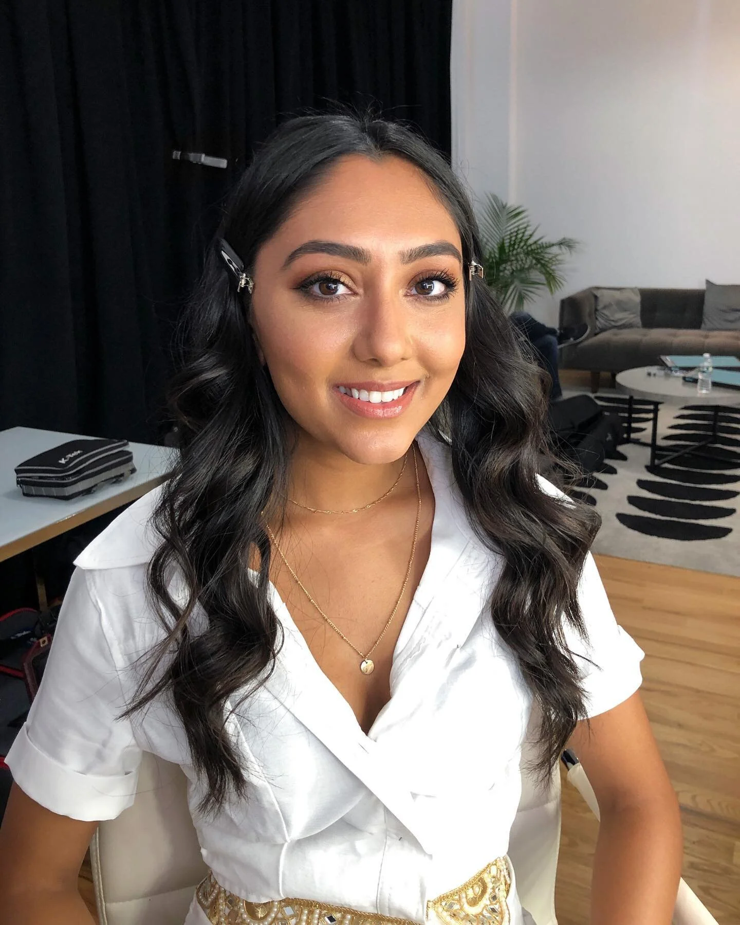 when I tell you we all felt the energy when she walked in the room⚡️⁣
⁣
Krupa for @popshift desi me dating / episode 4⁣