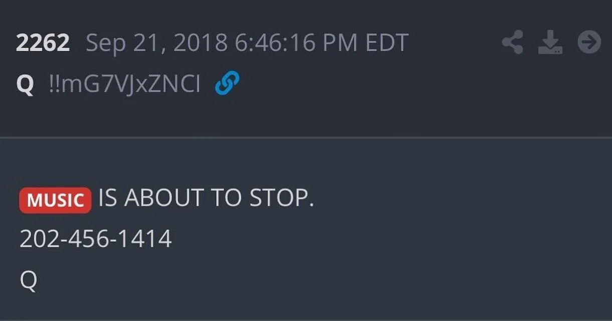 None shall sleep,
None shall sleep!
Even you, oh Princess,
In your cold room,
Watch the stars,
That tremble with love
And with hope.
But my secret is hidden within me,
My name no one shall know,
No... no...
On your mouth, I will tell it,
When the lig