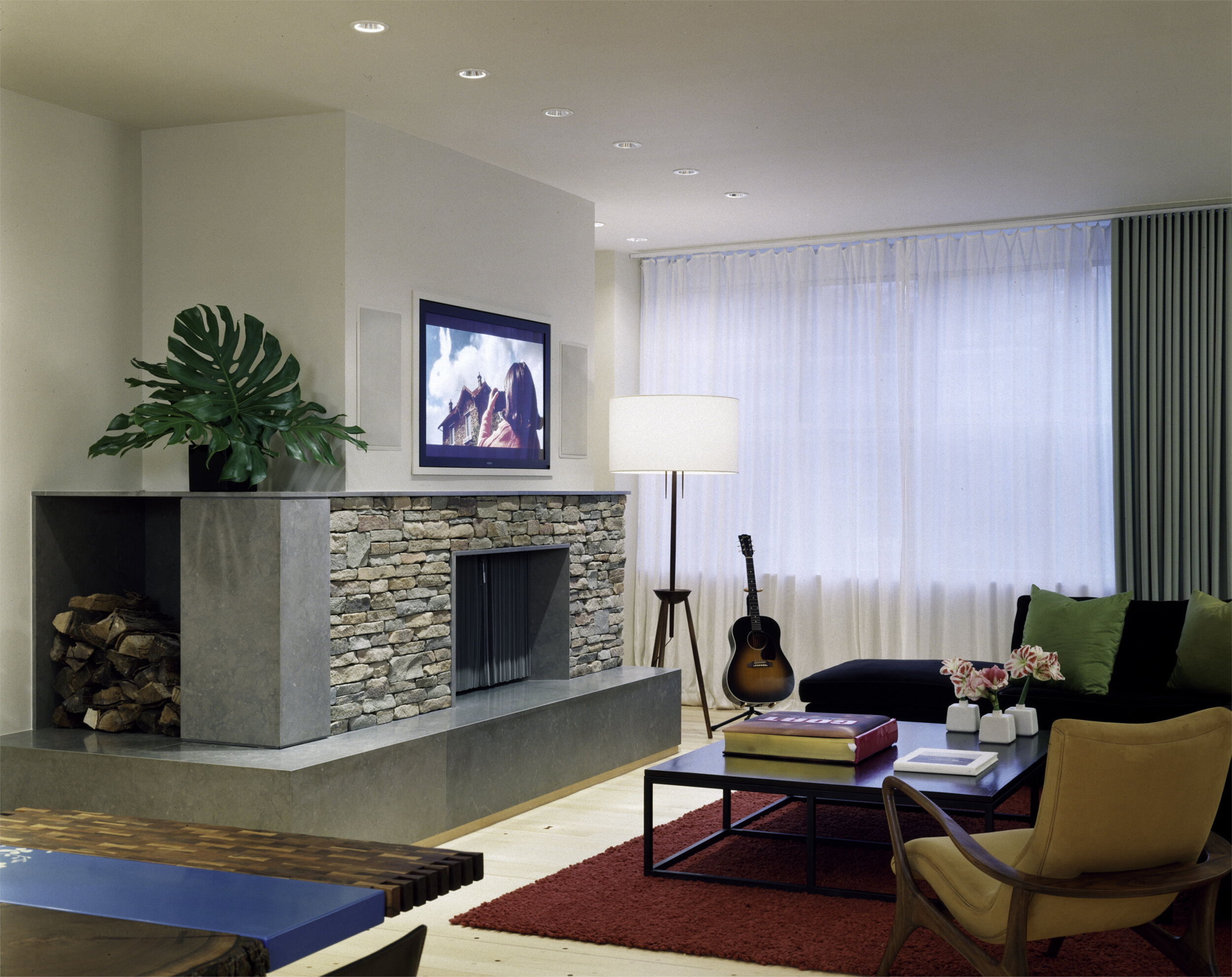 Perlman 4 - Living room.jpg