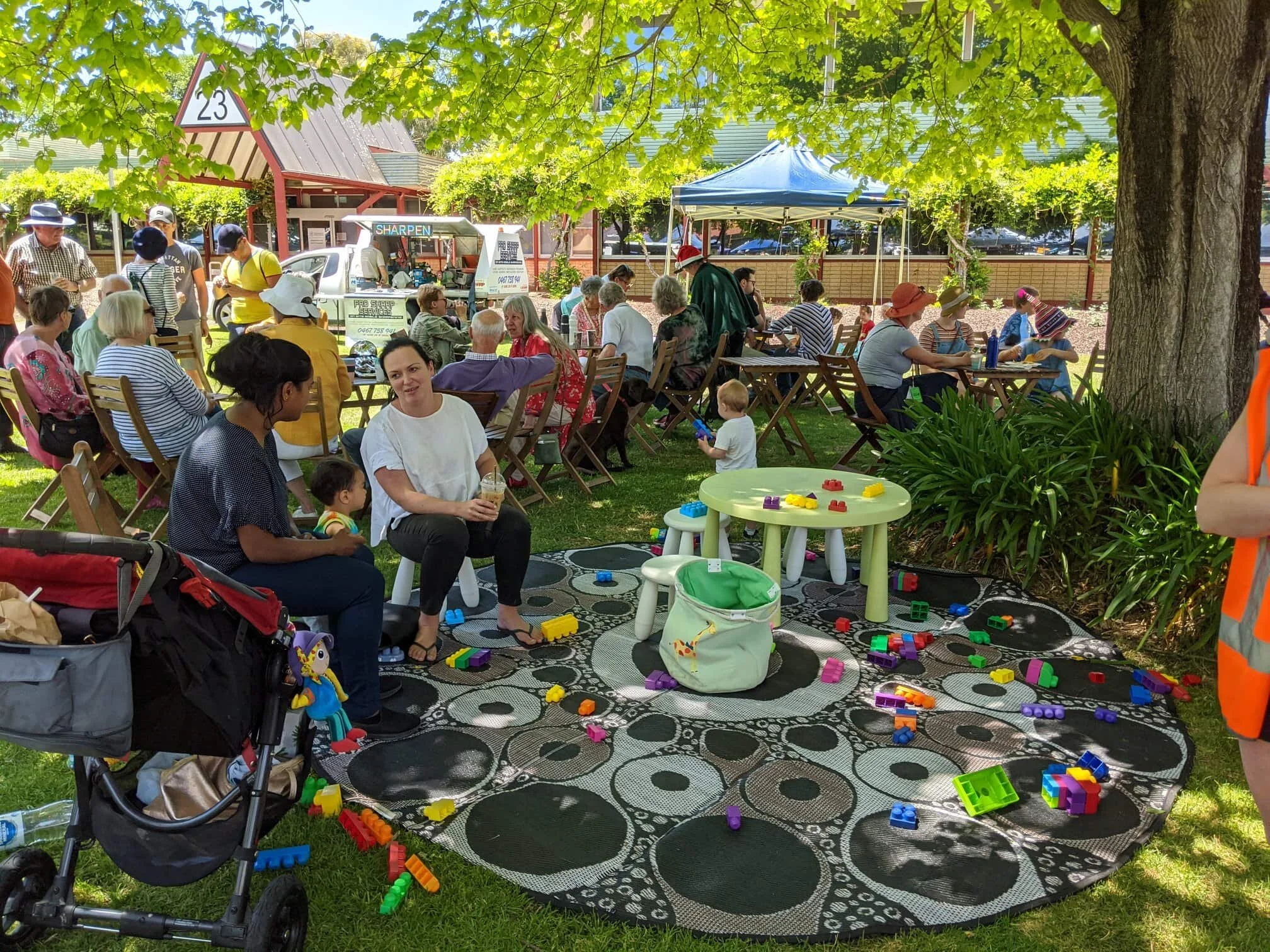 parents talking on mat-min.jpg