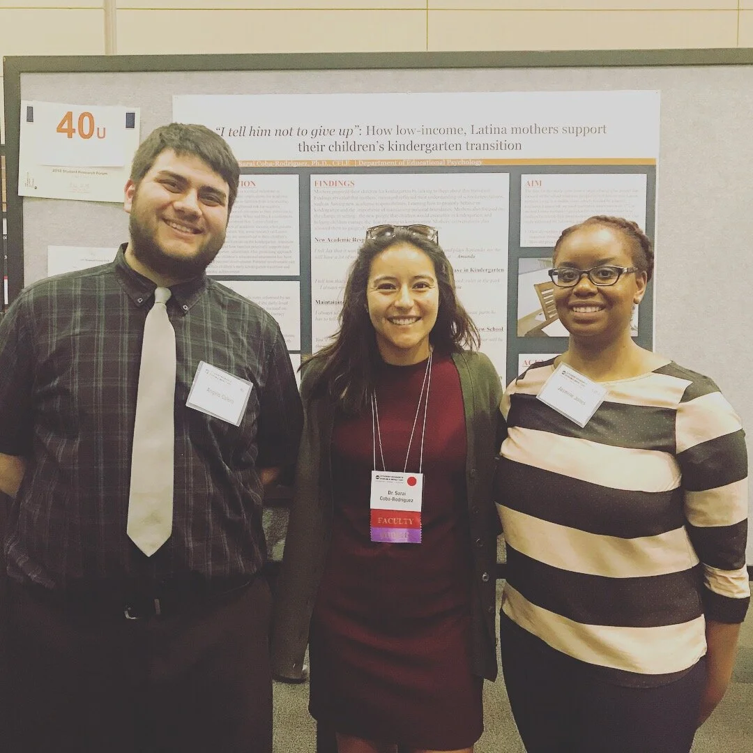  Angelo Calero (undergraduate alumni) and Graduate Student Jasmine Jones, presenting at the UIC Research Forum,  2017 .         