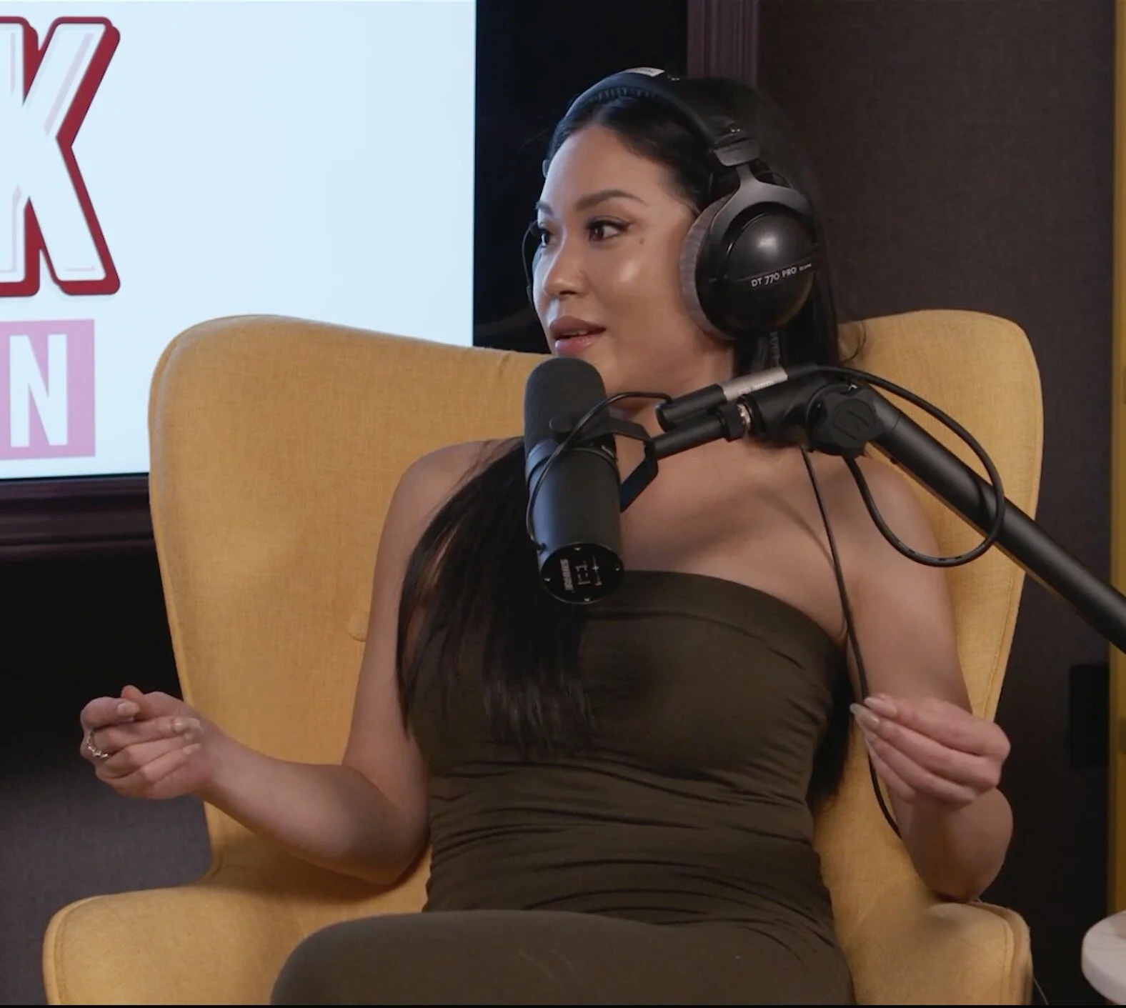 Sneaky Hacks And Being Yourself  - EP 19 with Raquel Olssen