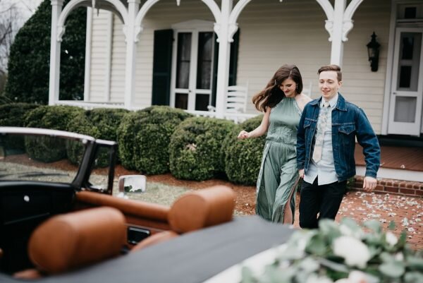 The-Sweetest-At-Home-Elopement-Inspiration-Youve-Ever-Seen-Swak-Photography-63-600x401.jpg