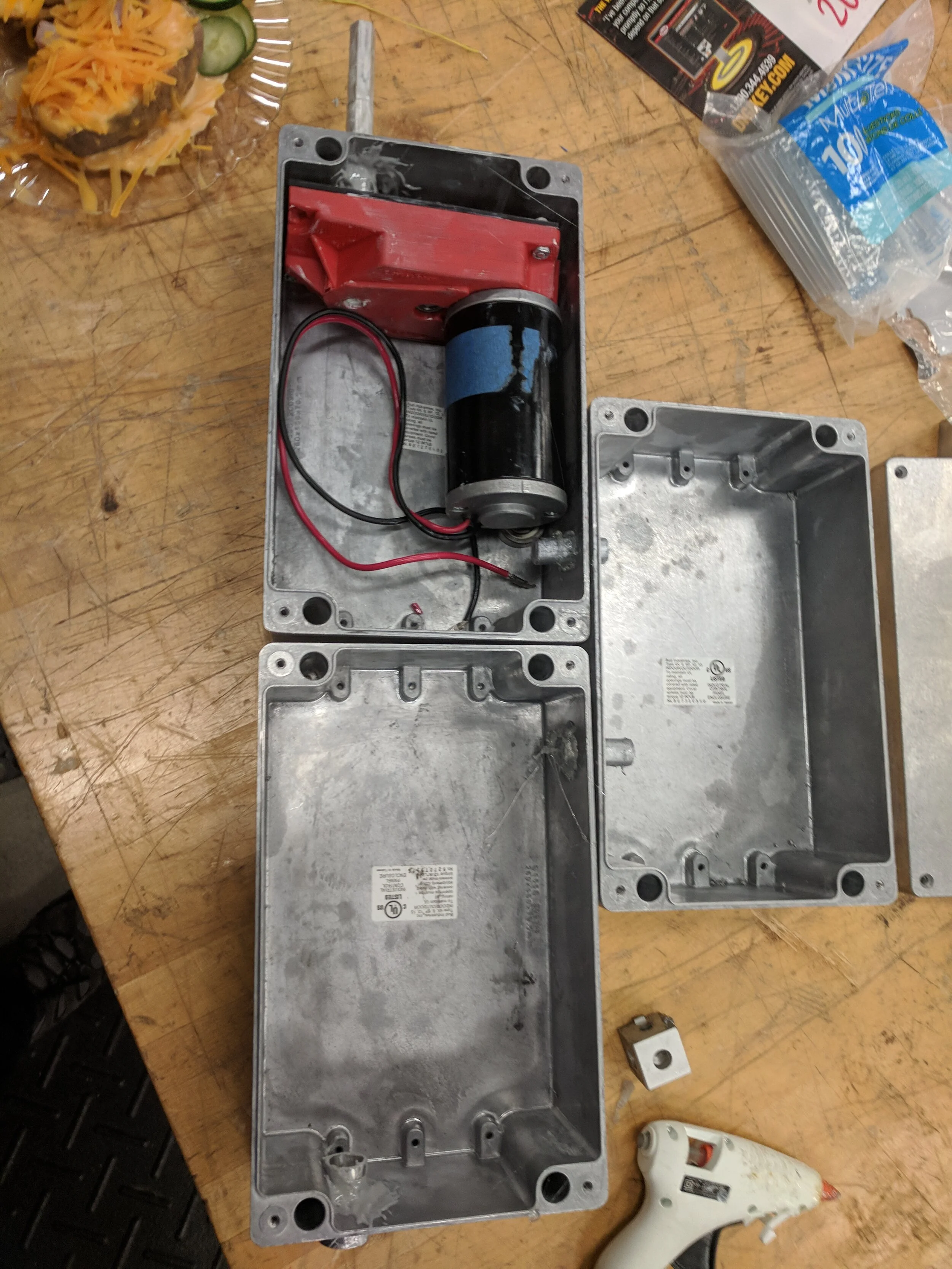 Box with motor assembly