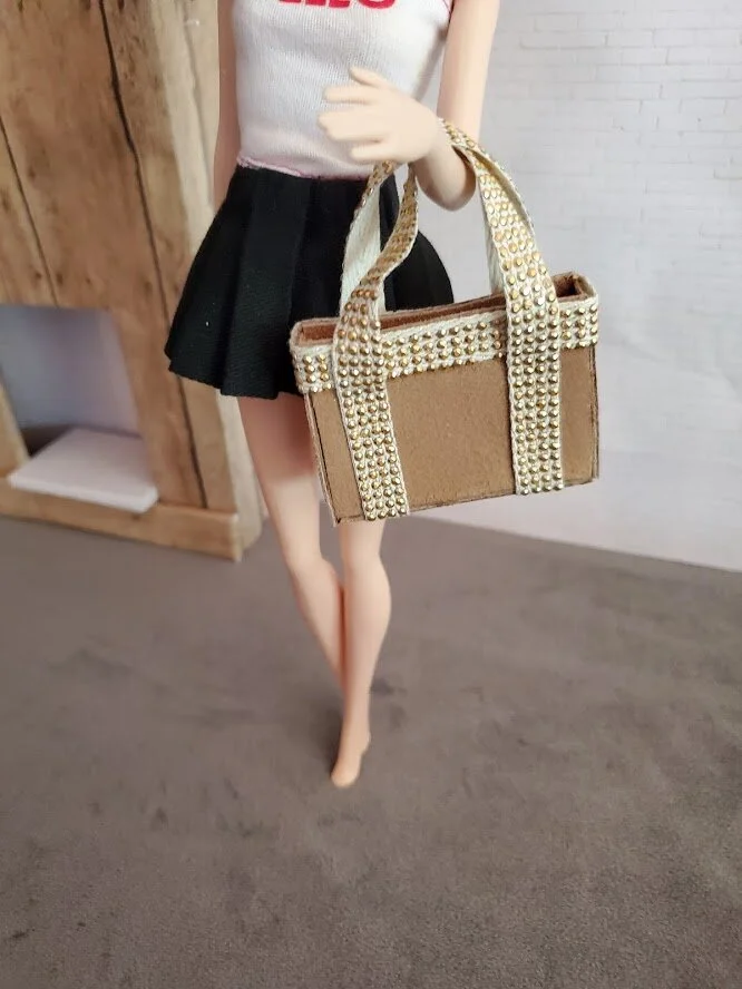Stud tote bag3.jpg