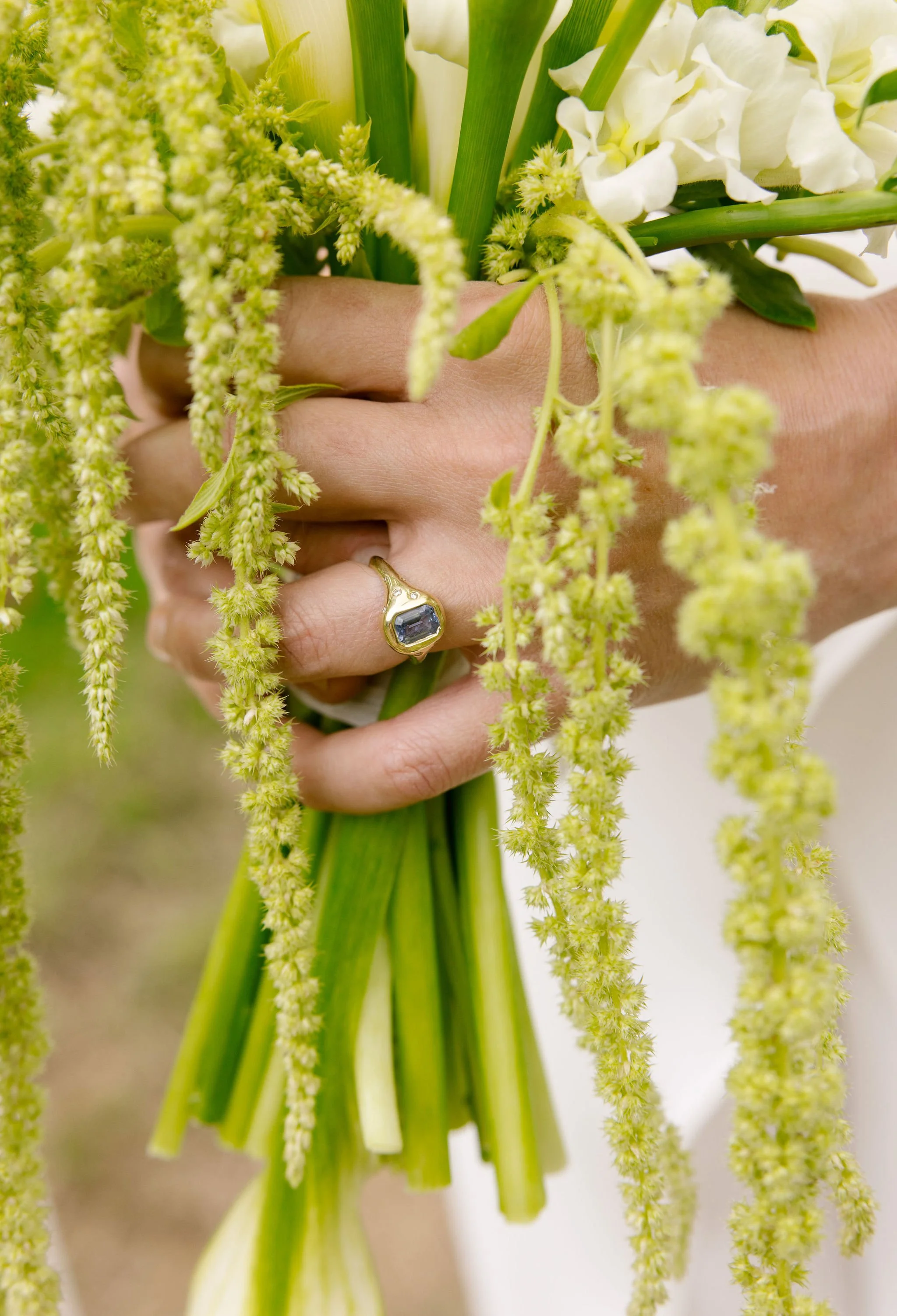 GinnyEmily_WeddingPreviews030.JPG