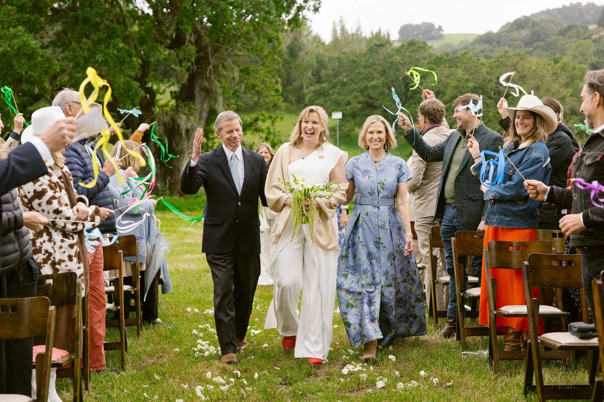 GinnyEmily_WeddingPreviews089.JPG