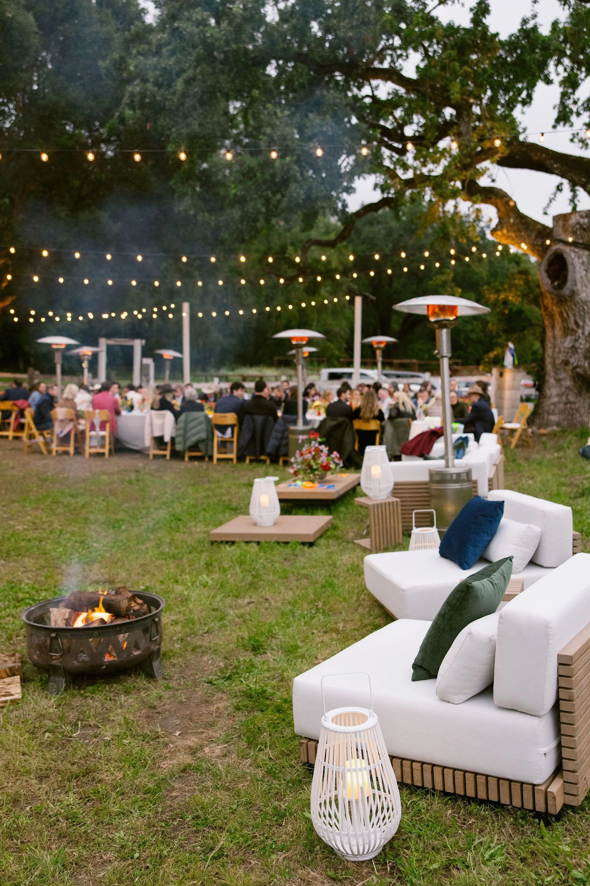 GinnyEmily_WeddingPreviews128.JPG