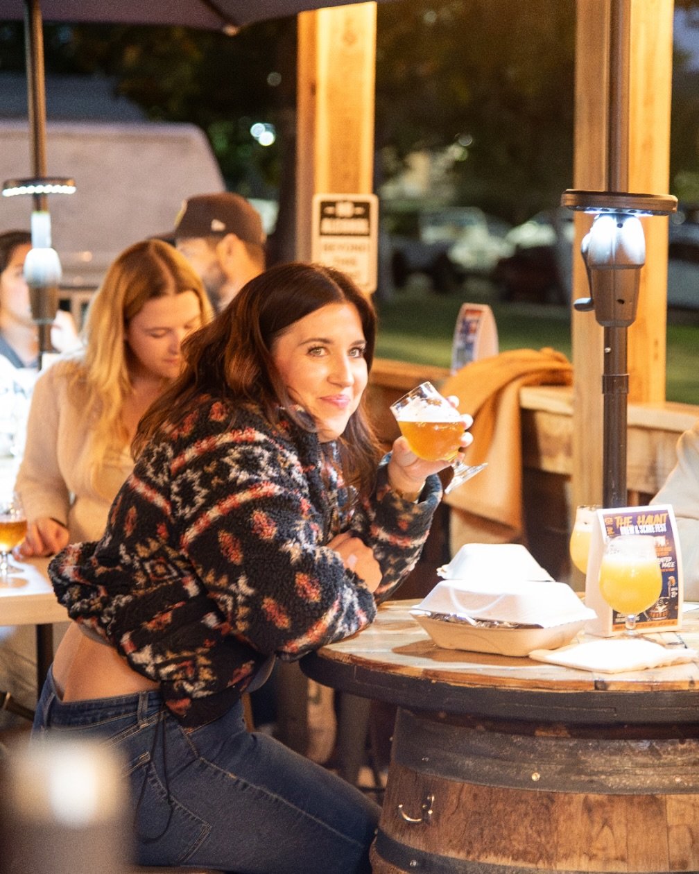 trivia night with @warpigs_craft_kitchen

another summer trivia night has arrived. this time with smokey bbq. bbq sandos, sliced meat, and dirty fries galore. 
pair that with a fresh batch of 707 west coast pale ale. feeling hazy? give our newest haz