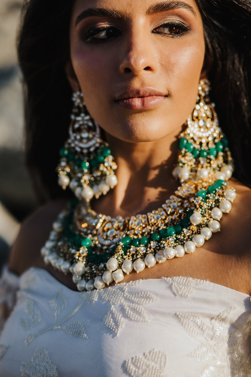  Gorgeous bohemian bride styled in Indian-fusion for this bridal session in Northern Indiana at the Ogden Dunes. Midwest wedding photographer Kindred + Co Indian-fusion styled bridal session Northern Indiana wedding photographer Ogden Dunes Chesterto