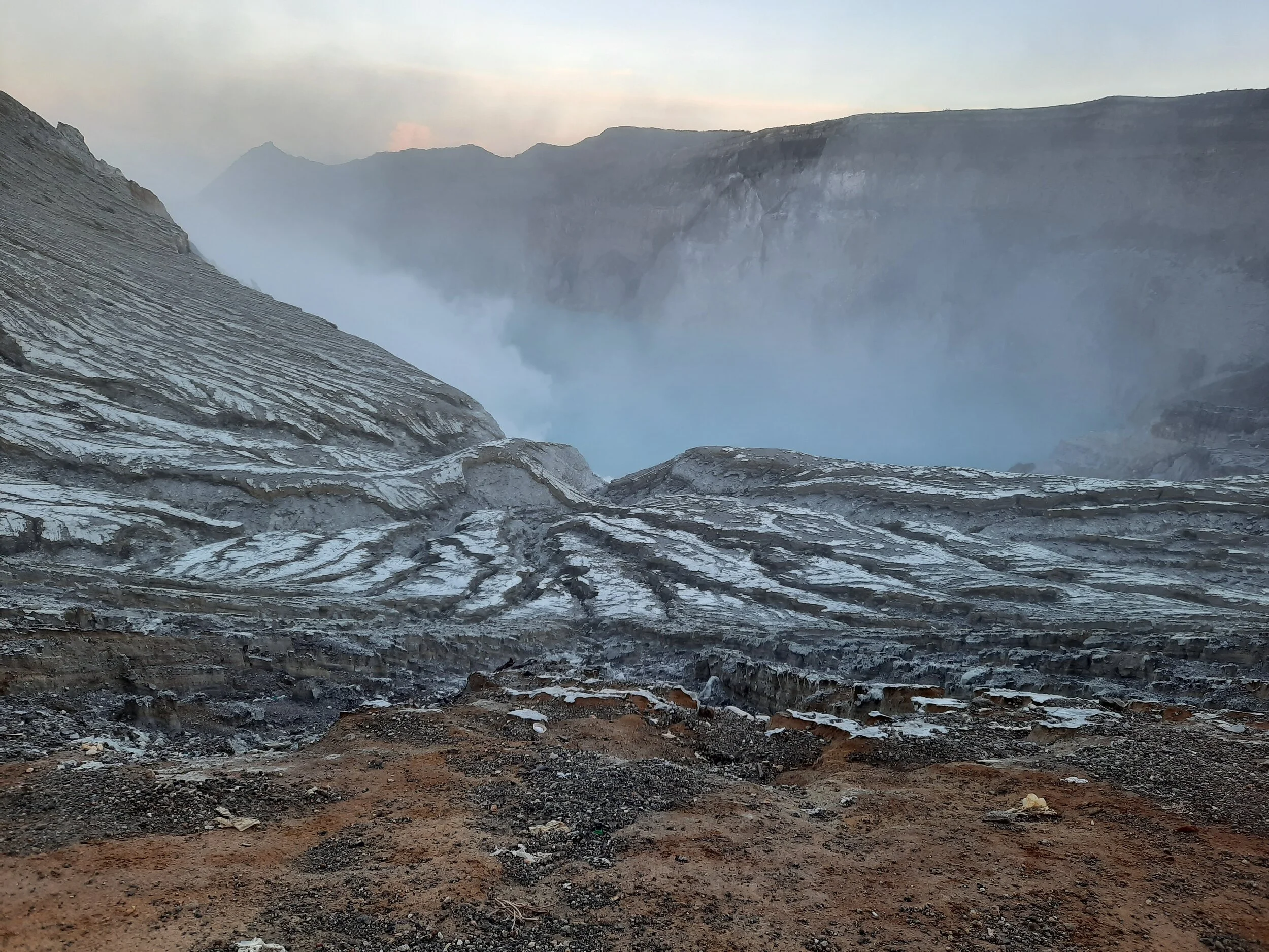 Kawah Ijen (Garis Miring Studio - Jasa Arsitek Jakarta &amp; Bali)