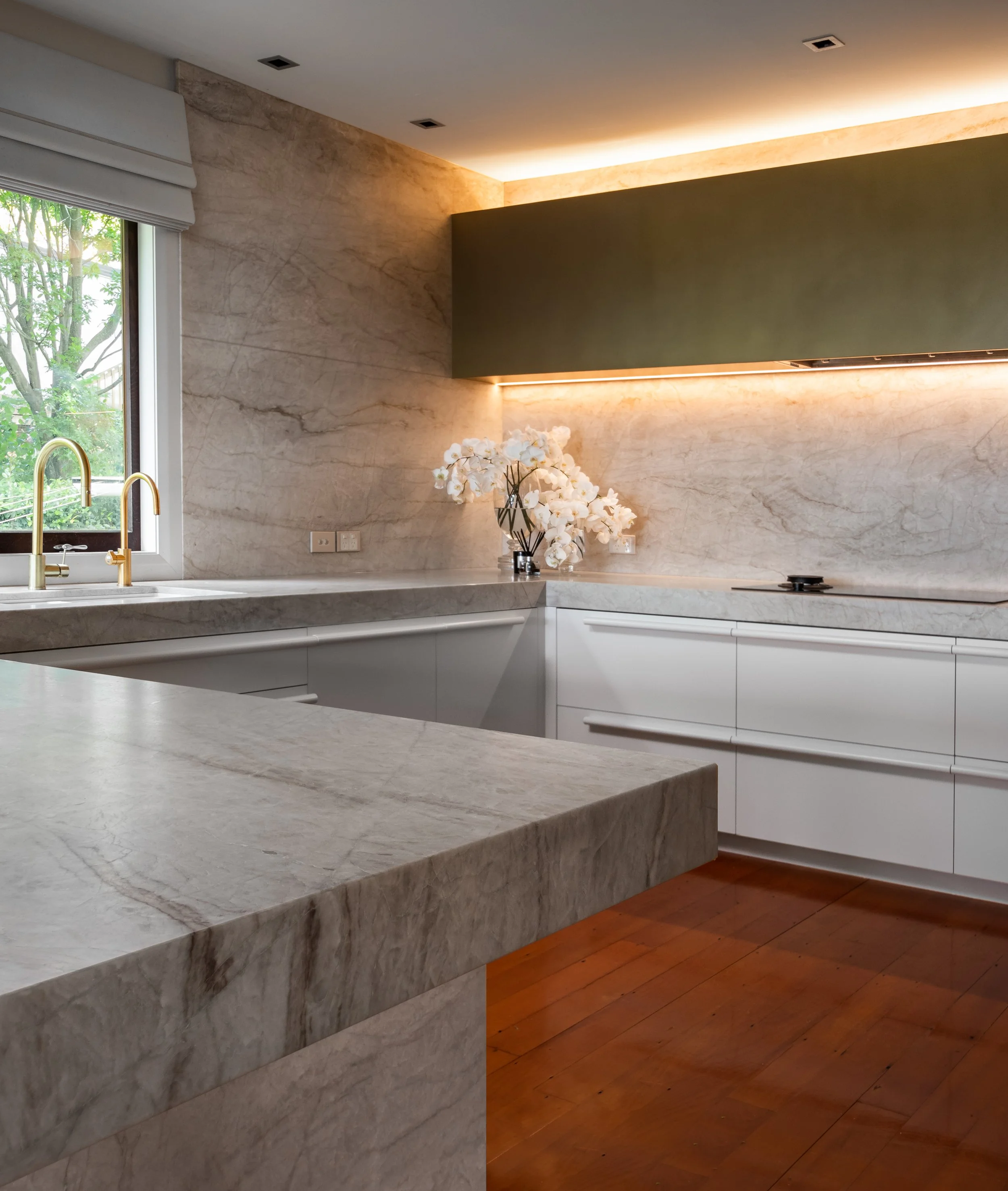 VictoriaAve Kitchen-12.jpg
