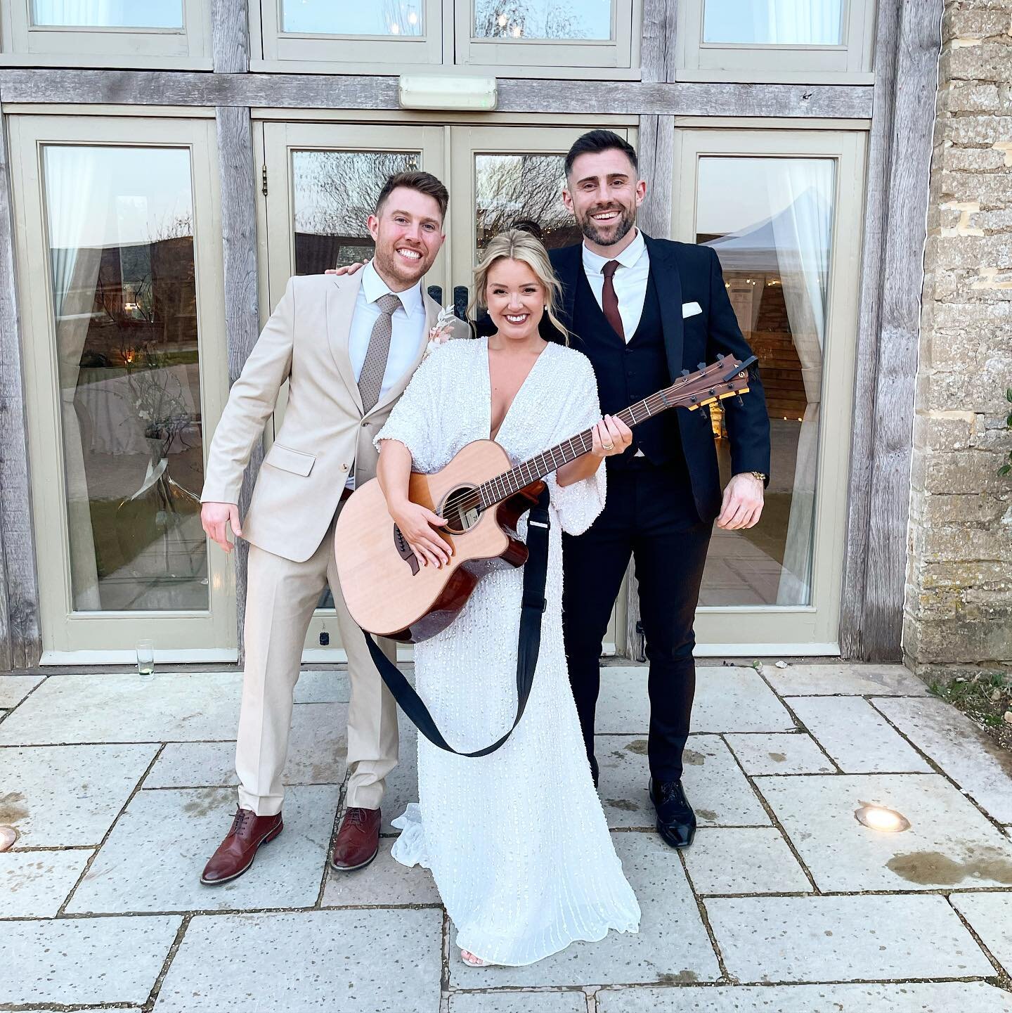 &ldquo;I&rsquo;M BUZZIN&rsquo; 😆&rdquo;

The perfect end to the Bank Holiday weekend entertaining Becca &amp; Adam&rsquo;s guests - and I was booked by Becca&rsquo;s wonderful Bridesmaids as a surprise 🎁🤩 safe to say it went down gloriously well!
