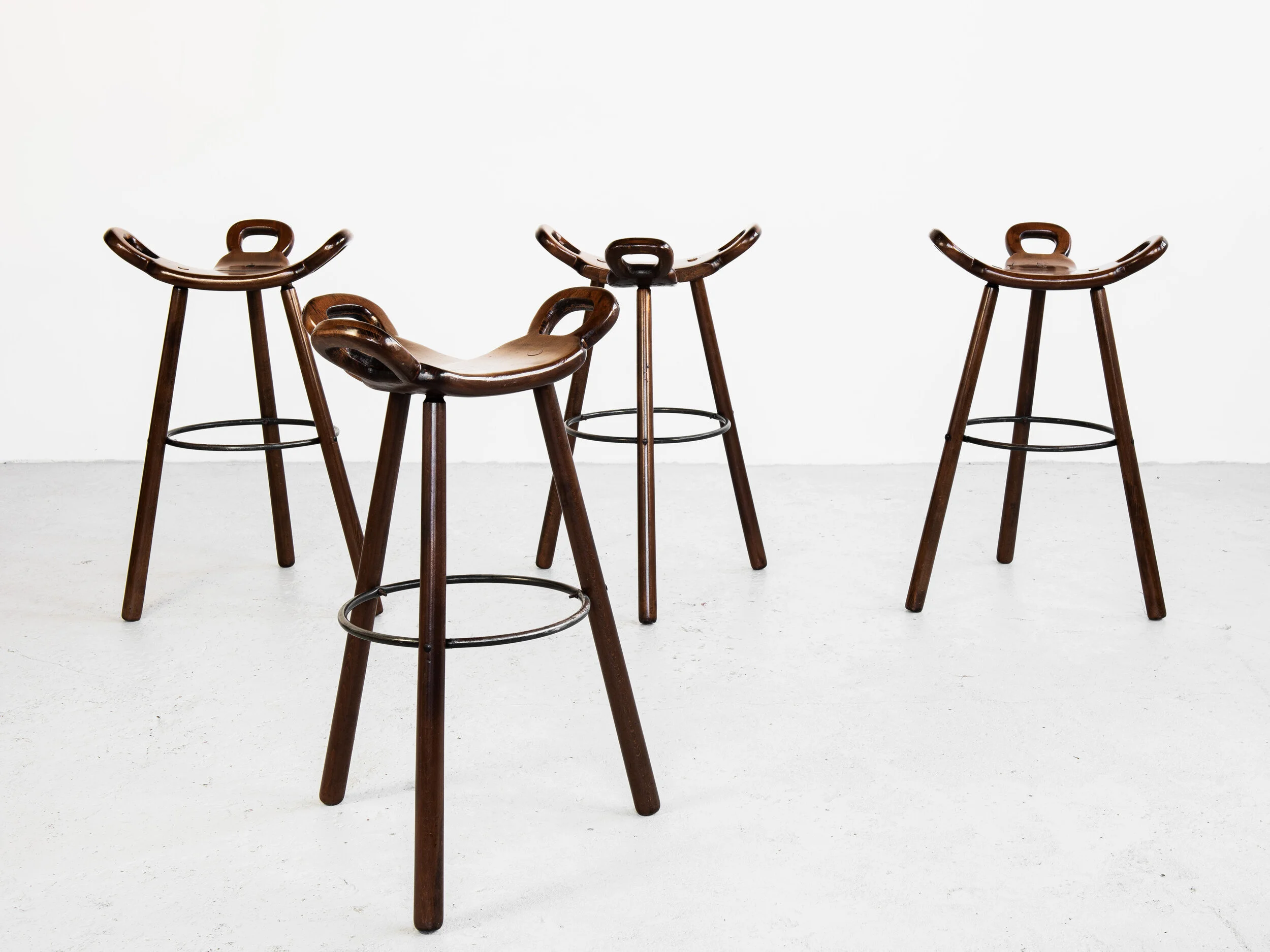 Brutalist set of 4 Marbella bar stools in beech 1970s