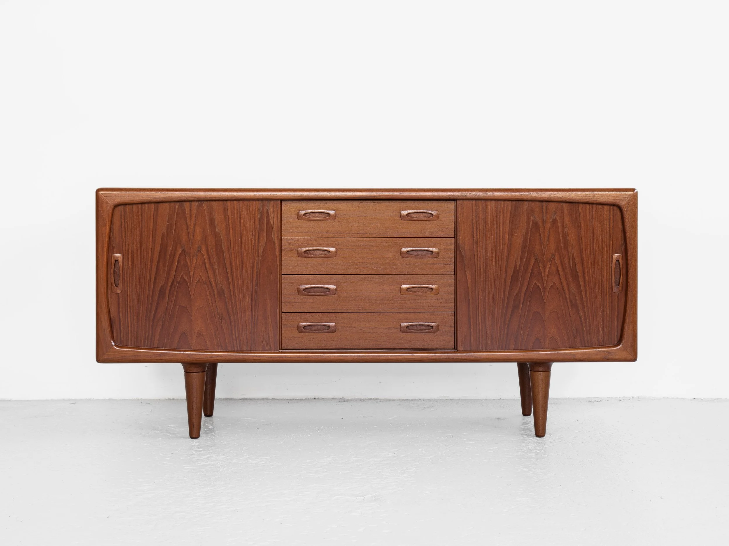 Midcentury Danish sideboard in teak by HP Hansen 1960s - 170cm 
