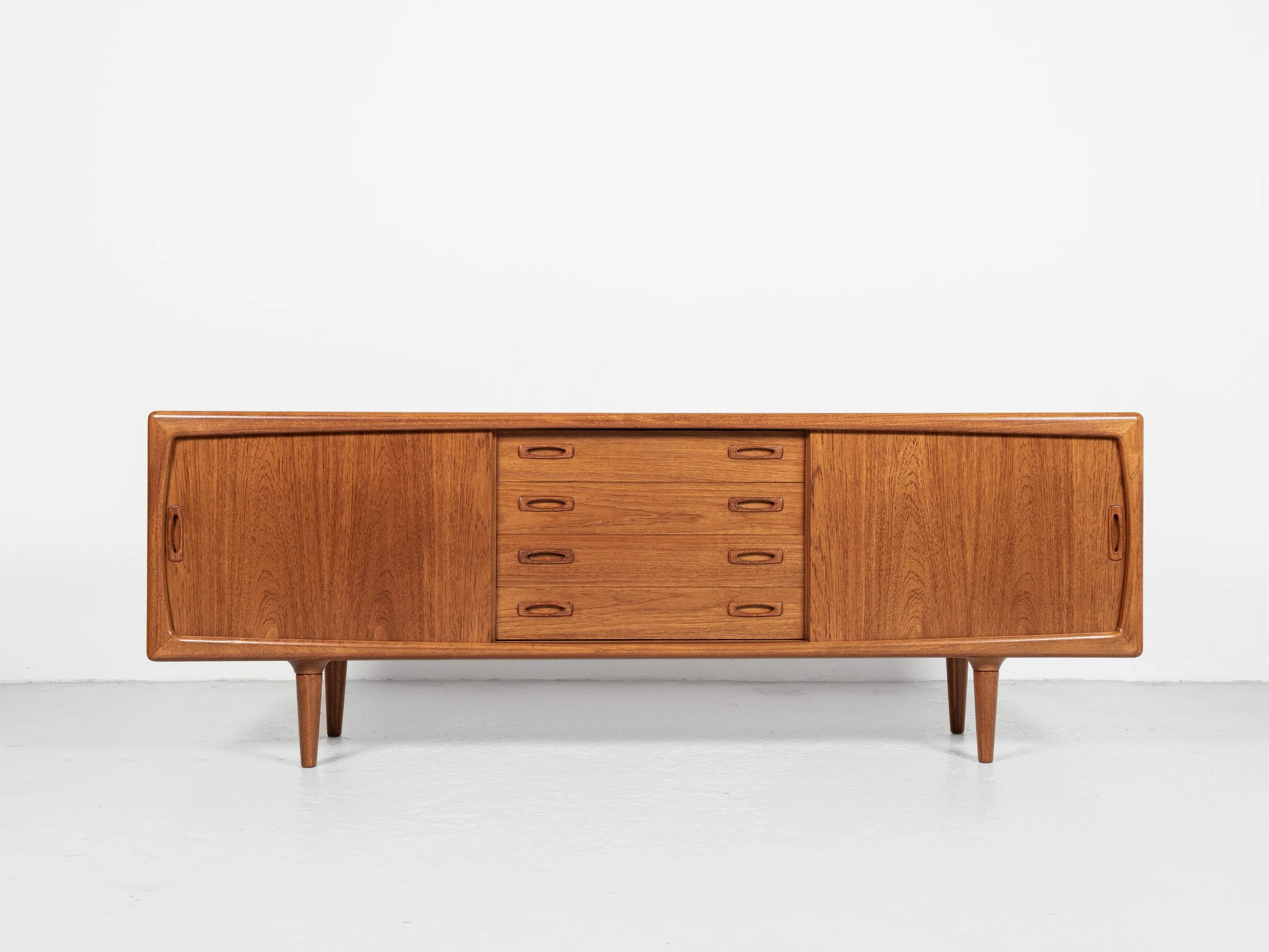 Midcentury Danish sideboard in teak by HP Hansen 1960s - 220cm 