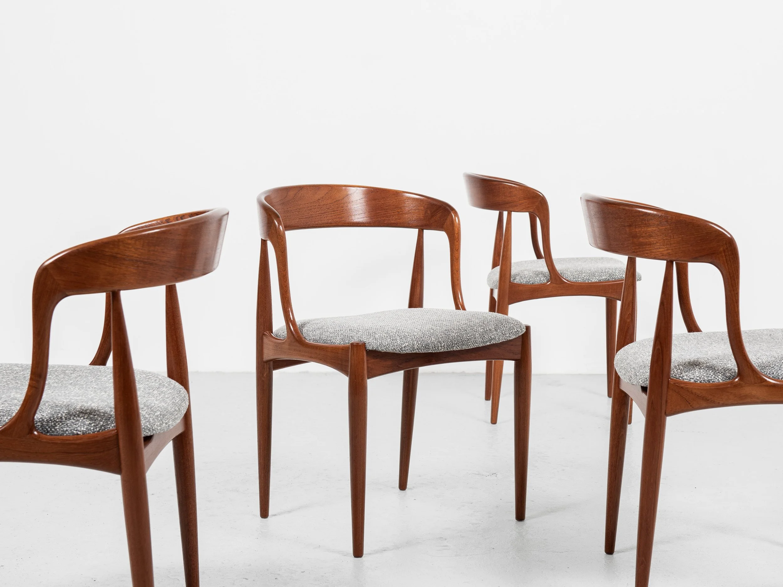 Midcentury Danish set of 4 dining chairs in teak by Johannes 