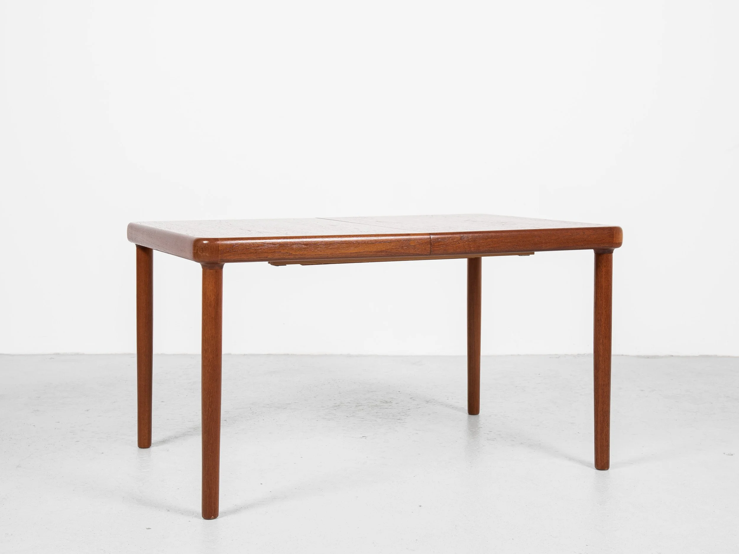 Midcentury Danish extendable dining table in teak 1960s - with