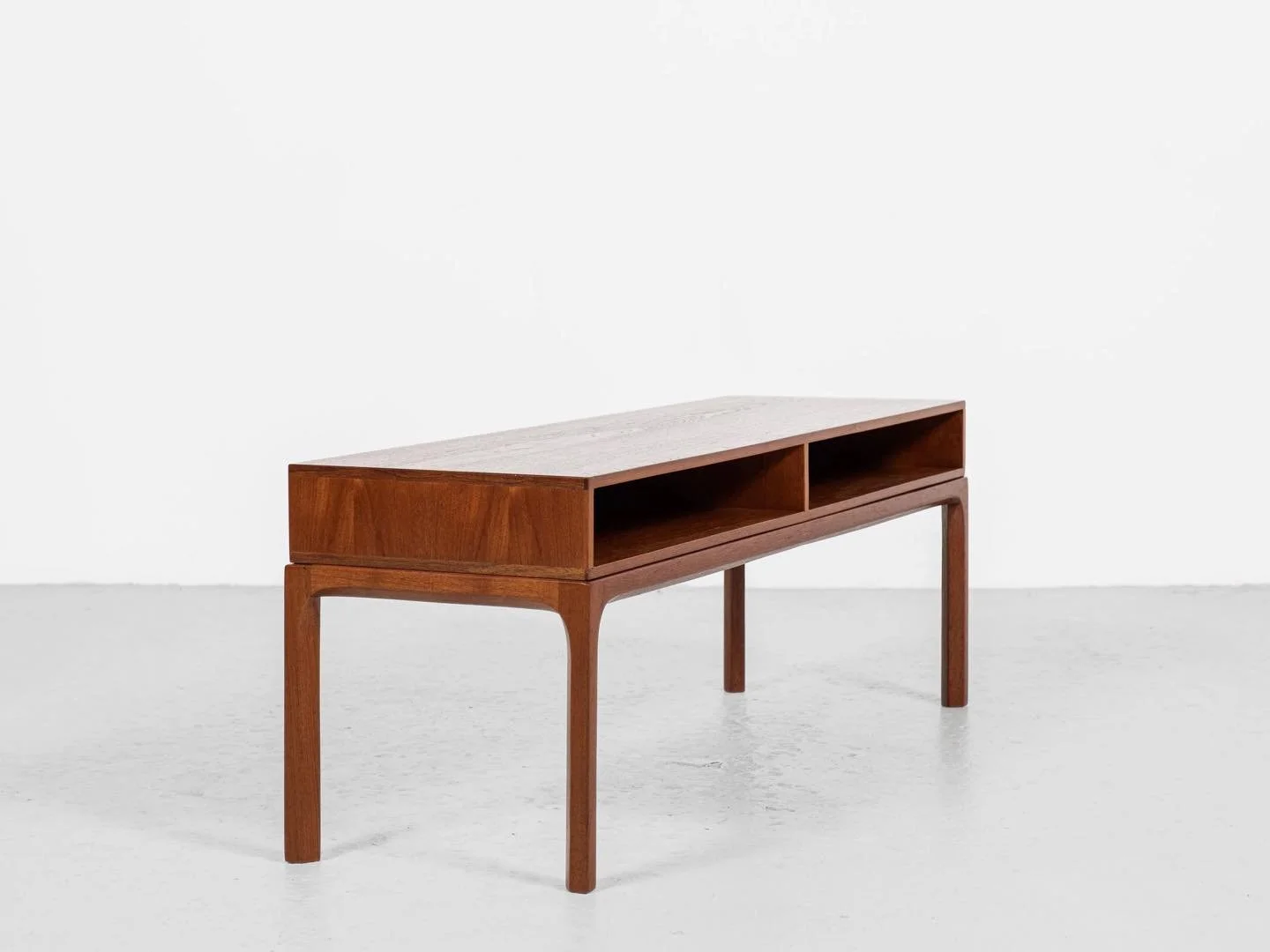 Midcentury Danish open cabinet in teak by Aksel Kjersgaard 1960s

This open cabinet is designed by Kai Kristiansen and manufactured by Aksel Kjersgaard in Denmark in the 1960s. This is a top piece! It is known as model 393. The cabinet is refined in 