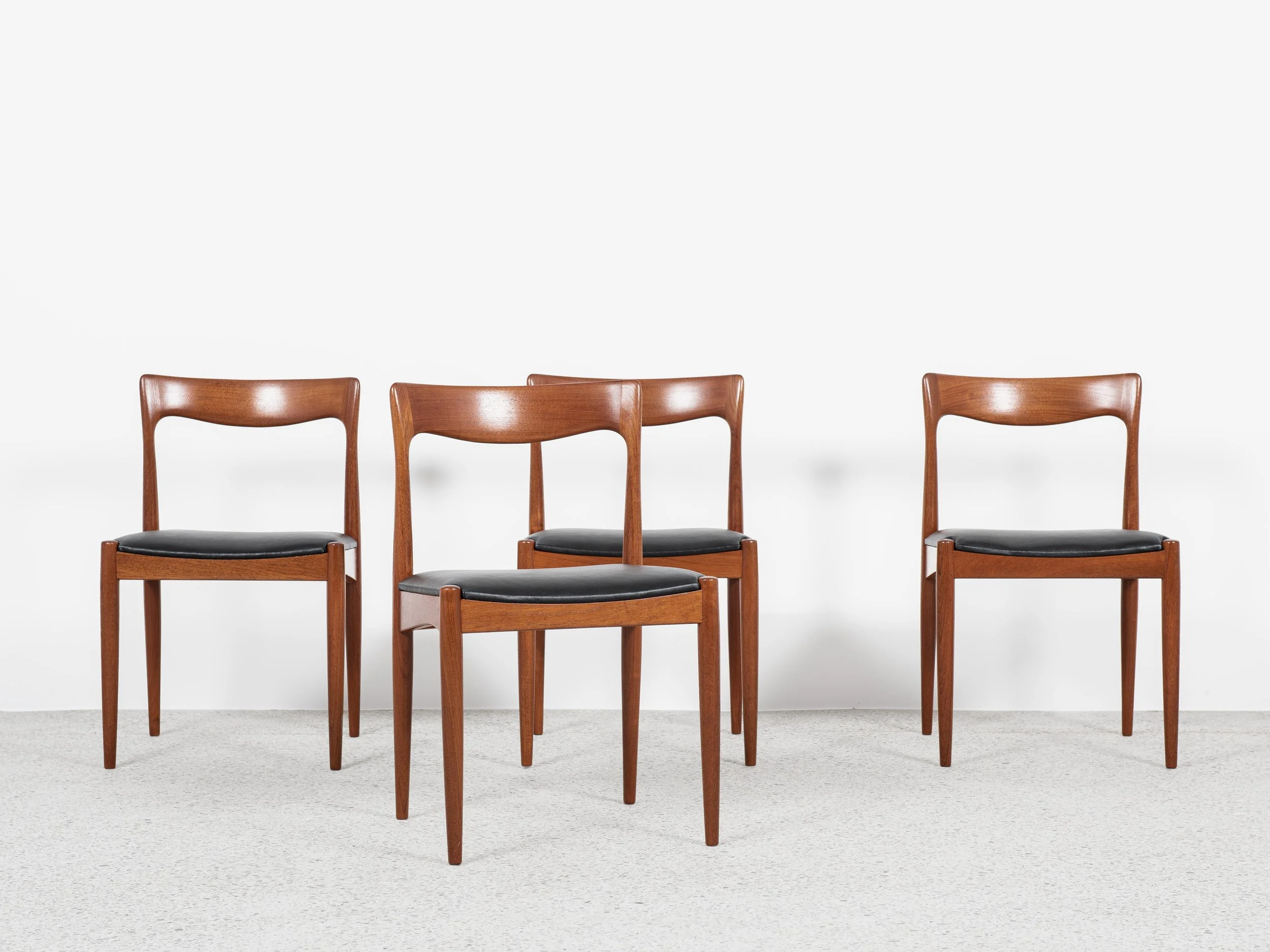 Midcentury Danish set of 4 dining chairs in teak by Arne Vodder 