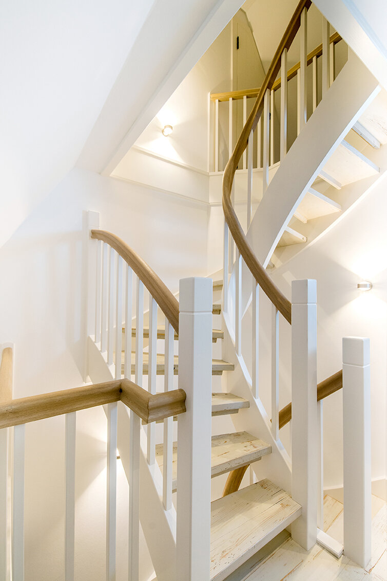 ©keitumer-tischlerei-christensen-sylt-tischler-friesisch-ausbau-möbel-traditionell-treppe-1.jpg