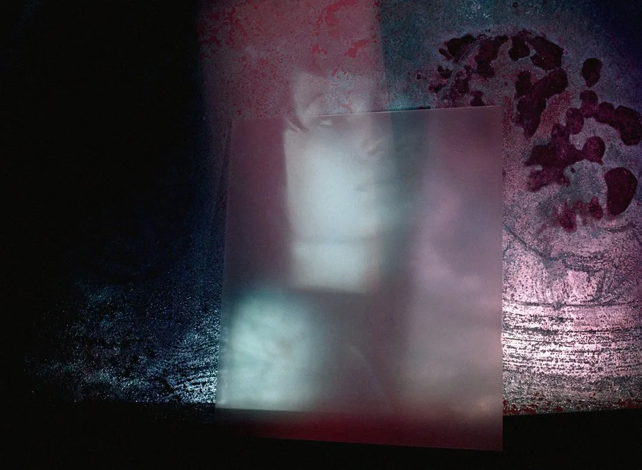 lab perfume projection floury.jpg