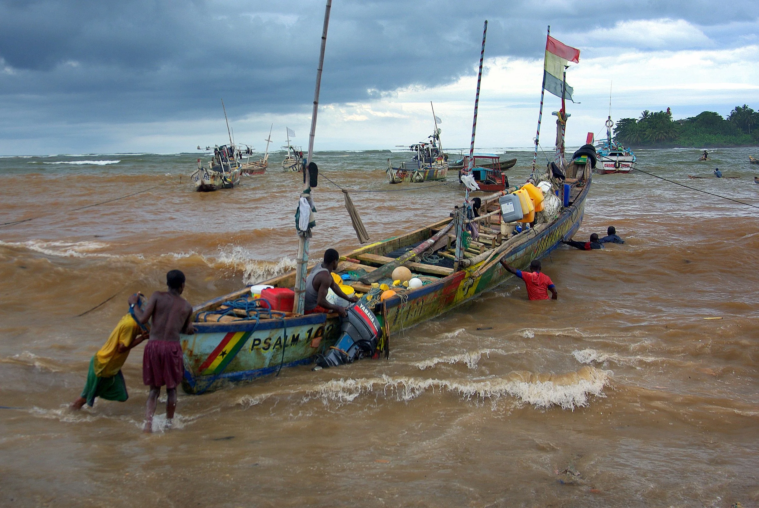 Fièvre aurifère : la nouvelle zone de pêche artisanale du Ghana résistera-t-elle à l’exploration offshore ?