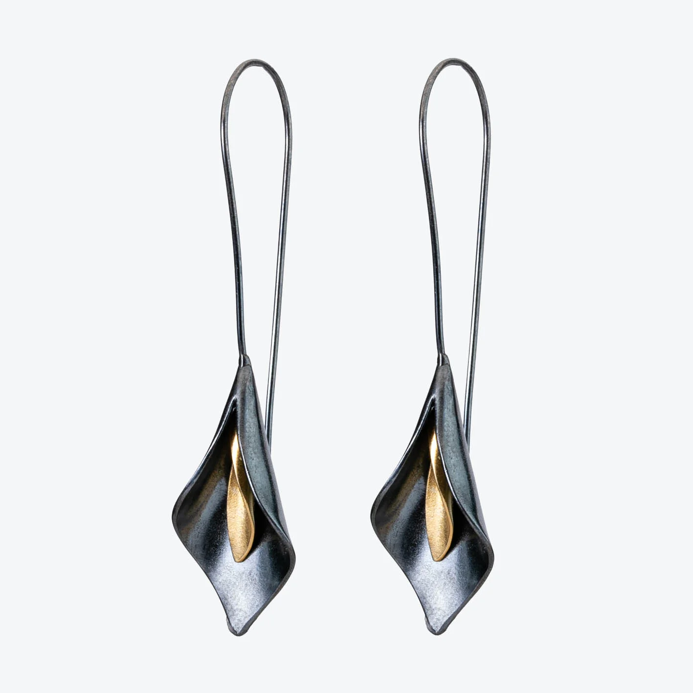Bi-color gold plated and oxidized sterling silver flower earrings