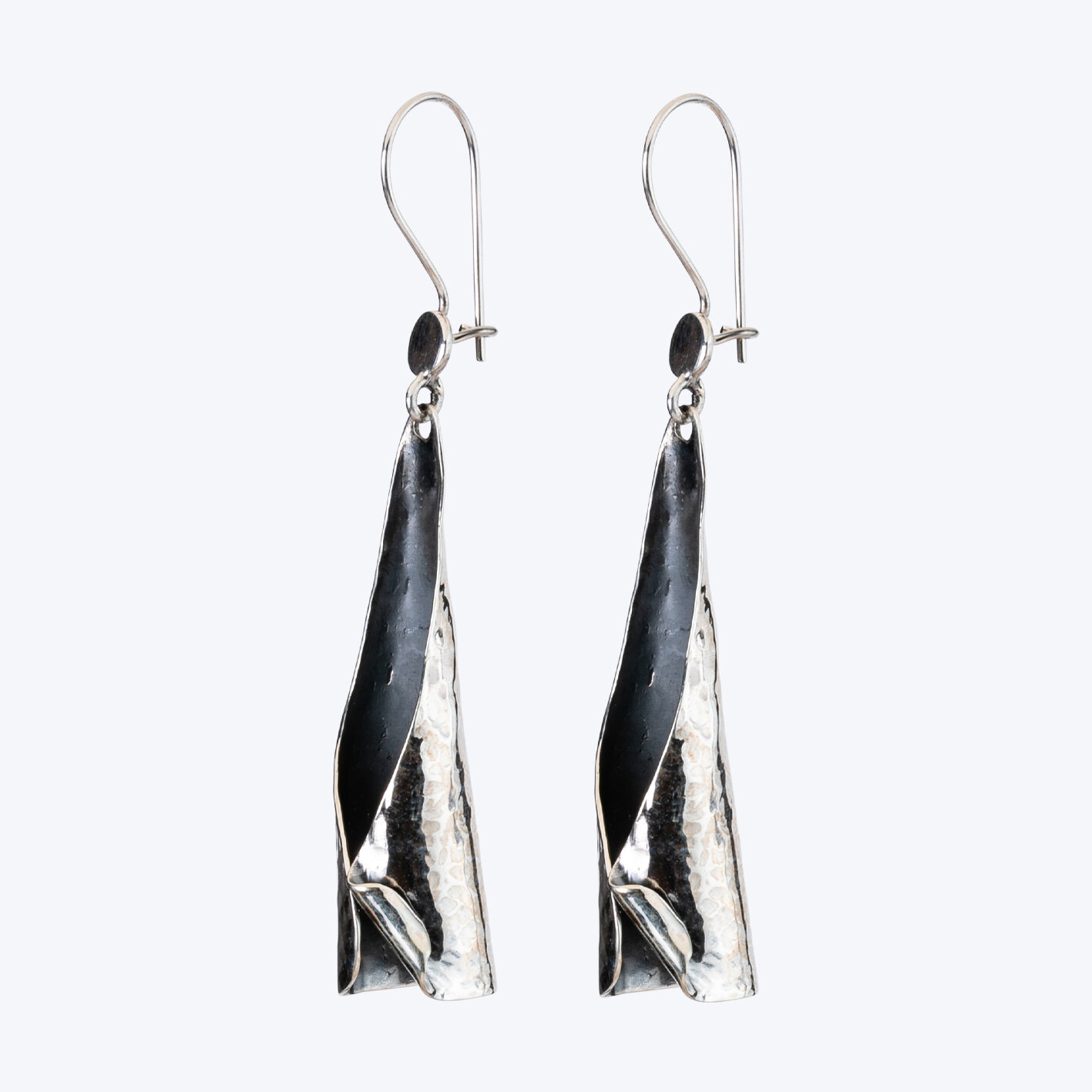 Handmade hammered and oxidized silver earrings