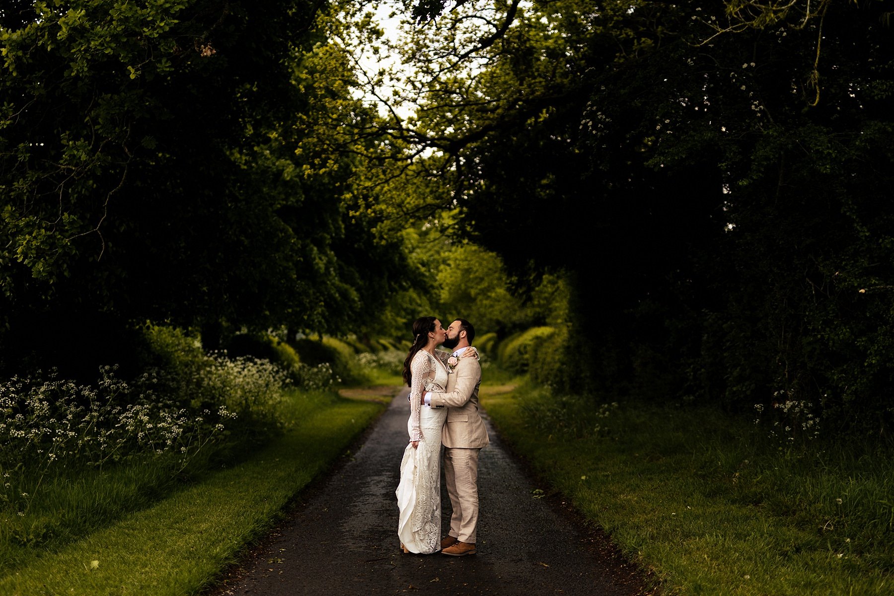 Modern wedding photographer in Hampshire_0088.jpg
