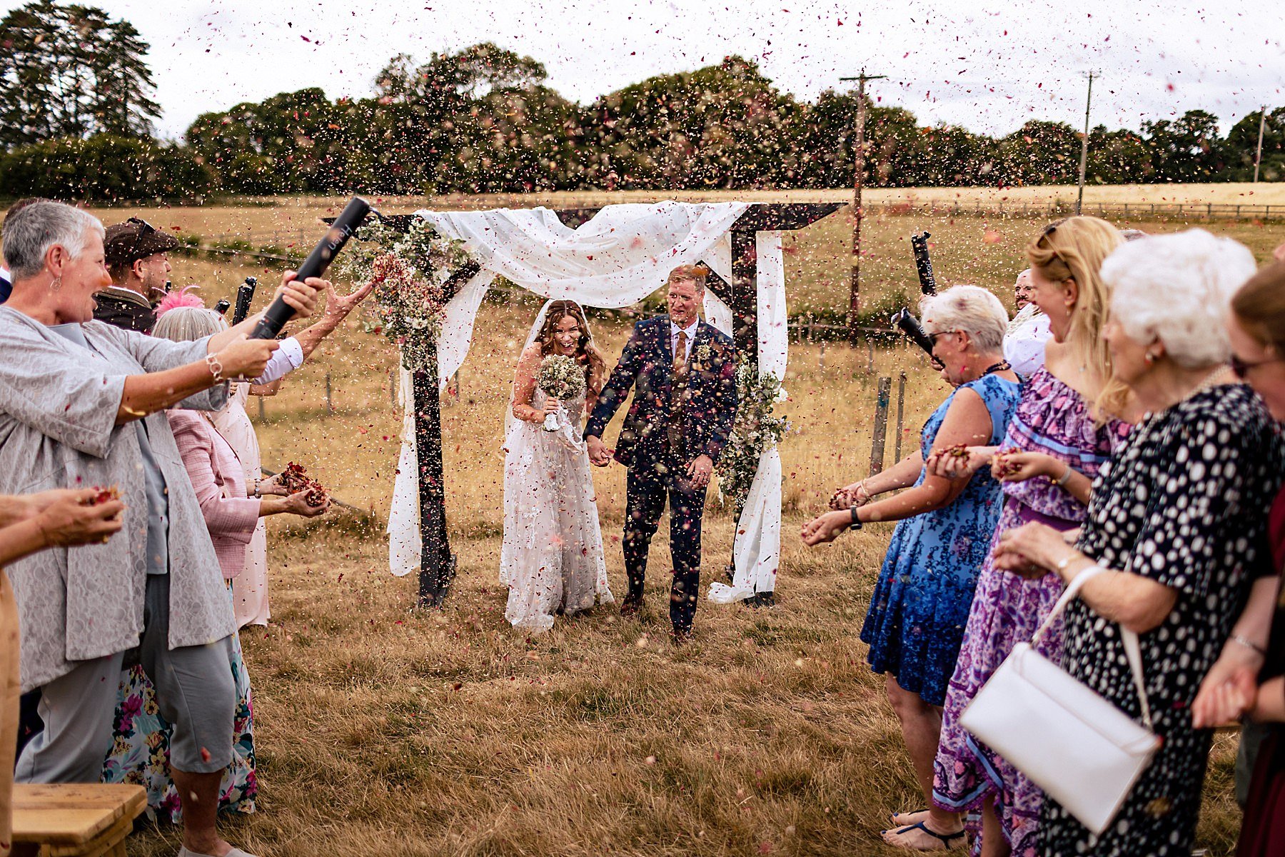 Rustic Farm DIY Wedding Photography in Hampshire_0033.jpg