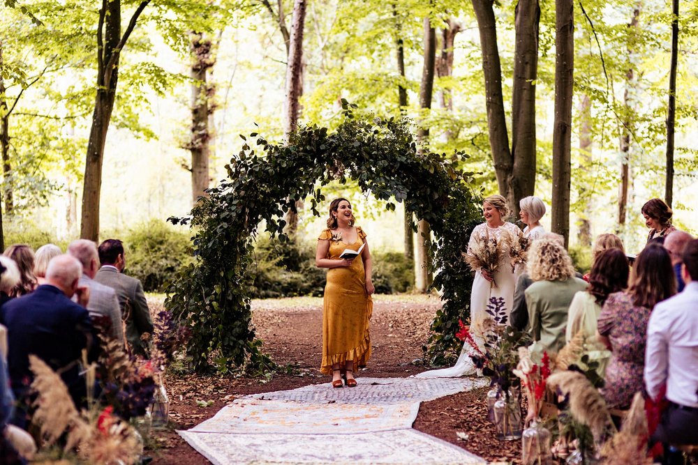 evenley-wood-garden-wedding-in-the-woods_0027.jpg