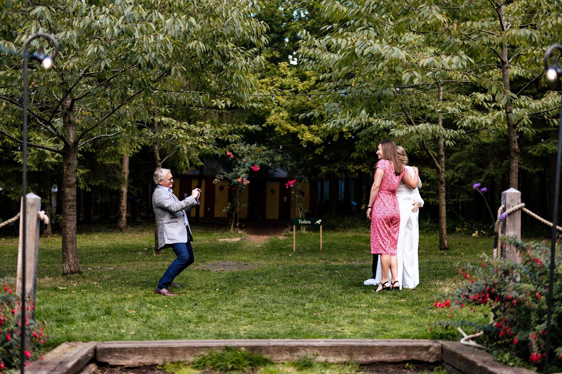evenley-wood-garden-wedding-in-the-woods_0047.jpg