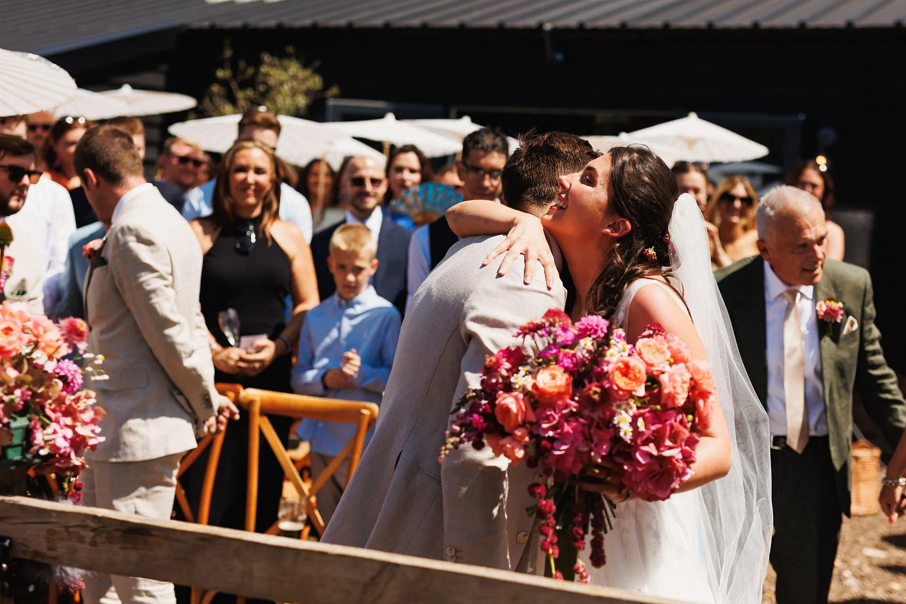 Bottle-and-glass-inn-wedding-photography_0008.jpg