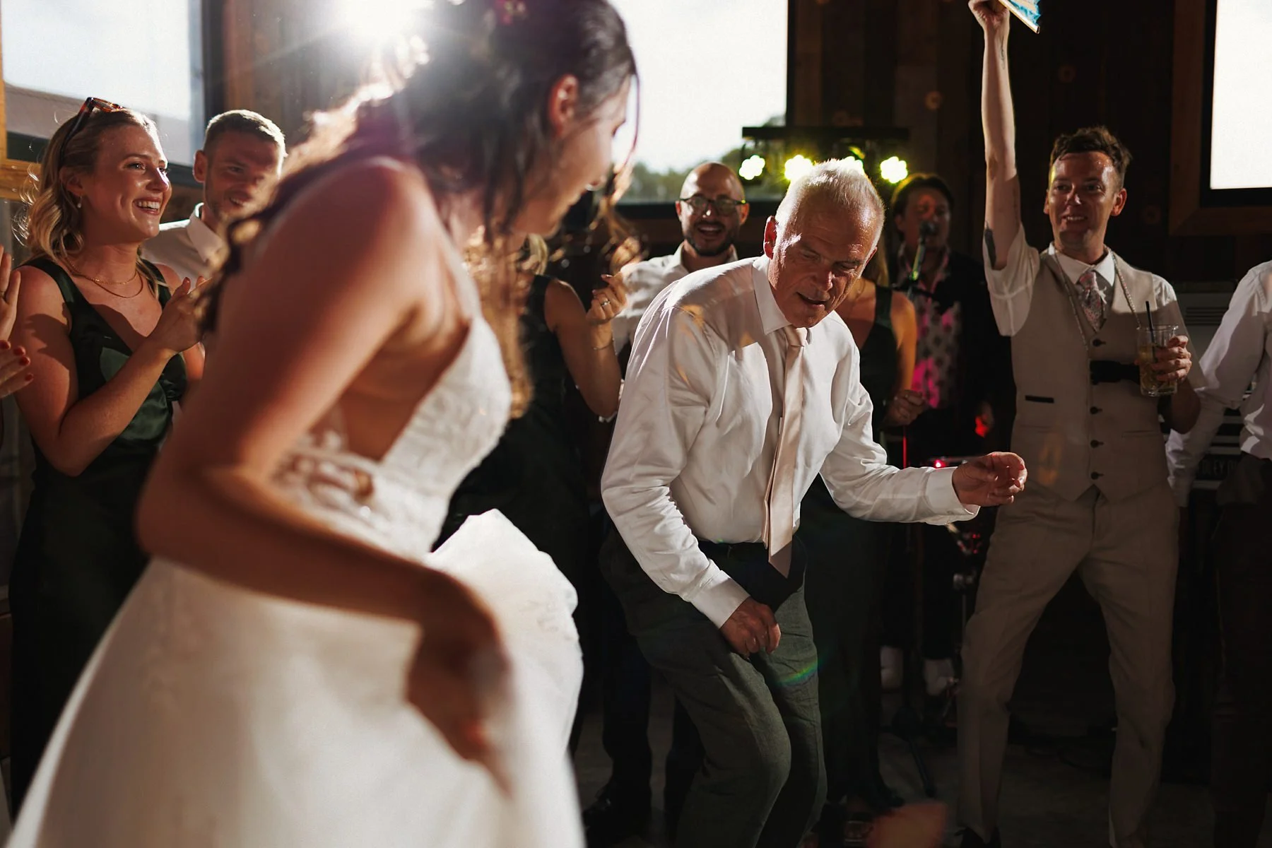 Bottle-and-glass-inn-wedding-photography_0042.jpg