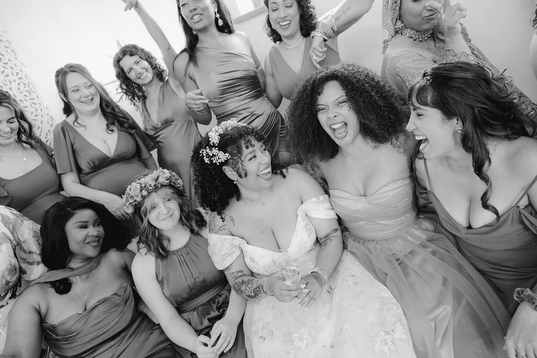 rackleys-chiltern-hills-wedding-bridal-party-photos_0008.jpg