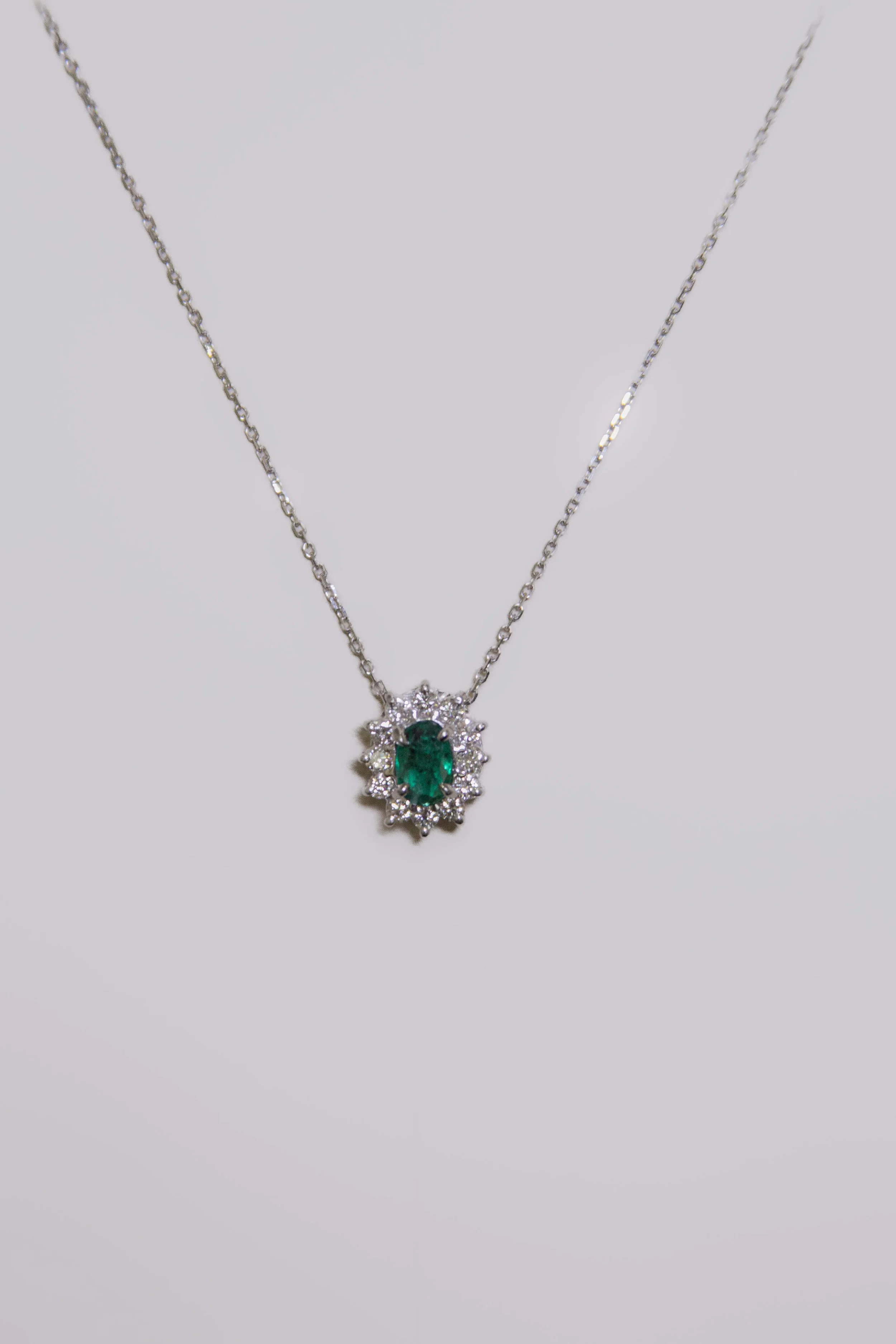 Emerald pendant 1Cortes 01-26.jpg