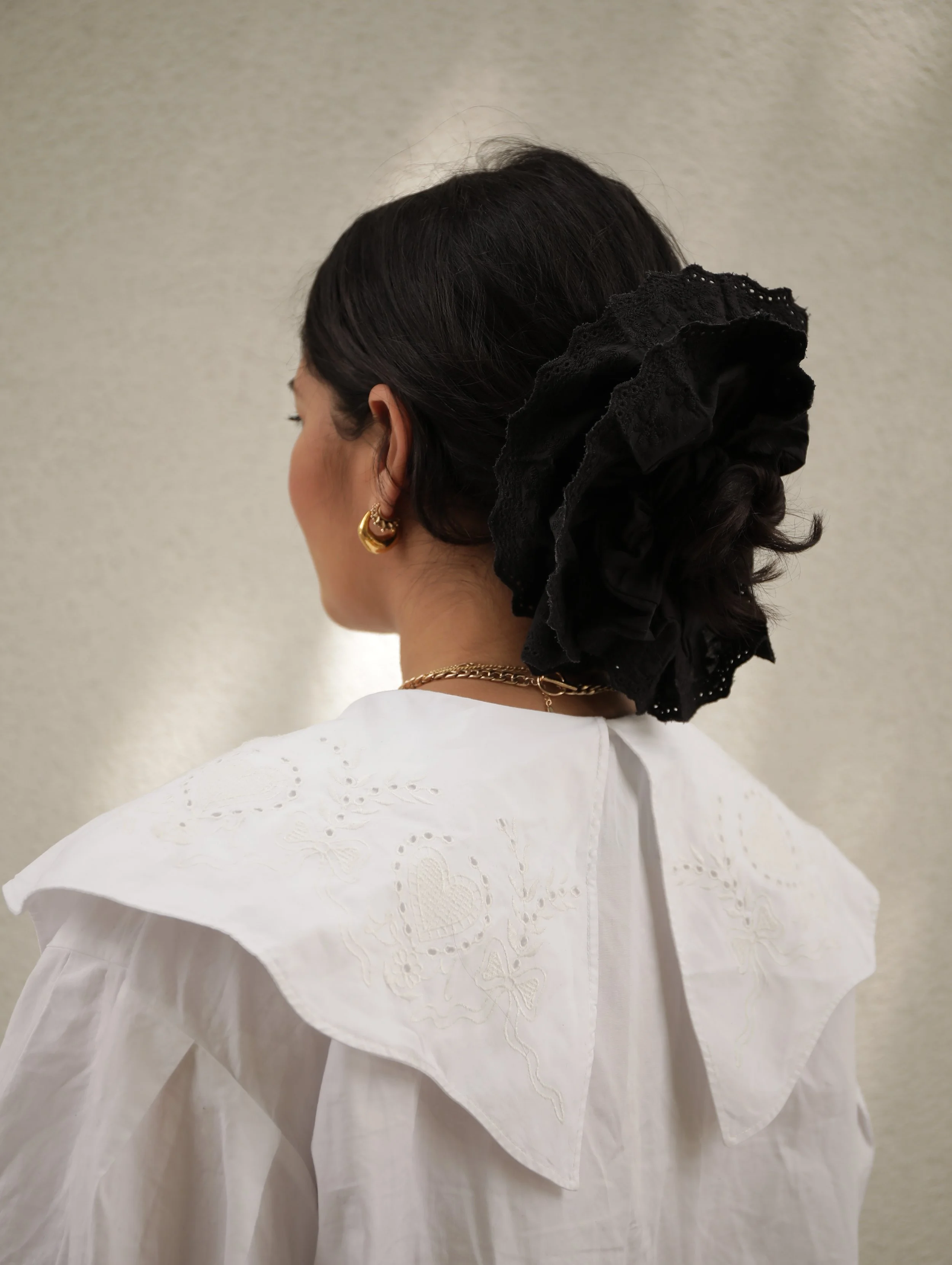 NEW Mia XL Scrunchie, Black