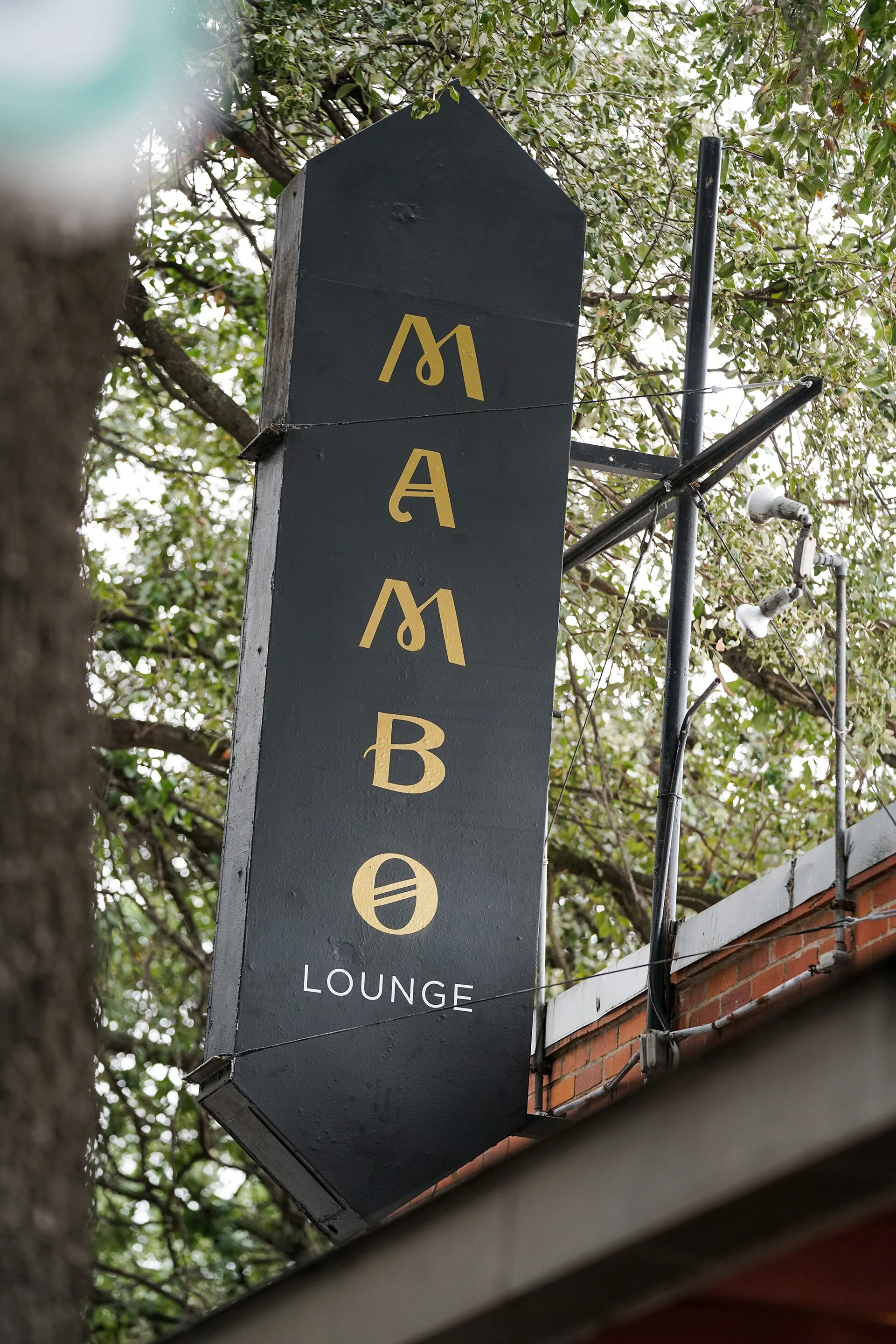 Four Ways To Make Your Signage Really Stand Out