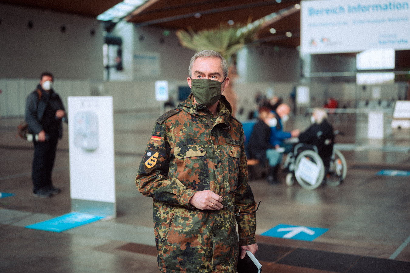 Soldaten im Zentralen Impfzentrum Karlsruhe [2/5]