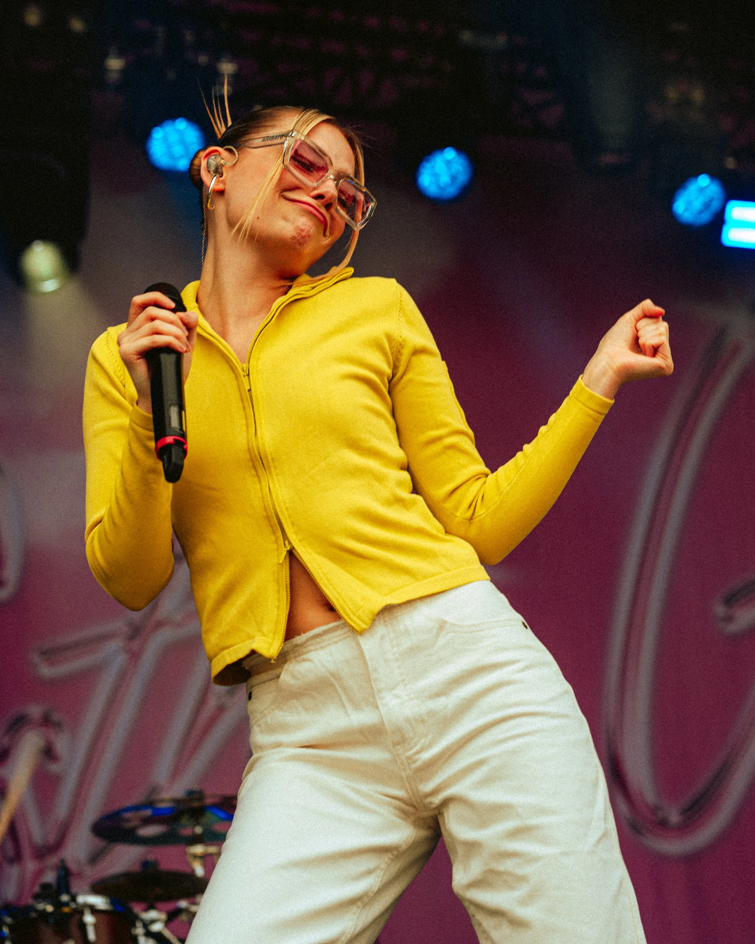 Esther Graf [1/2]