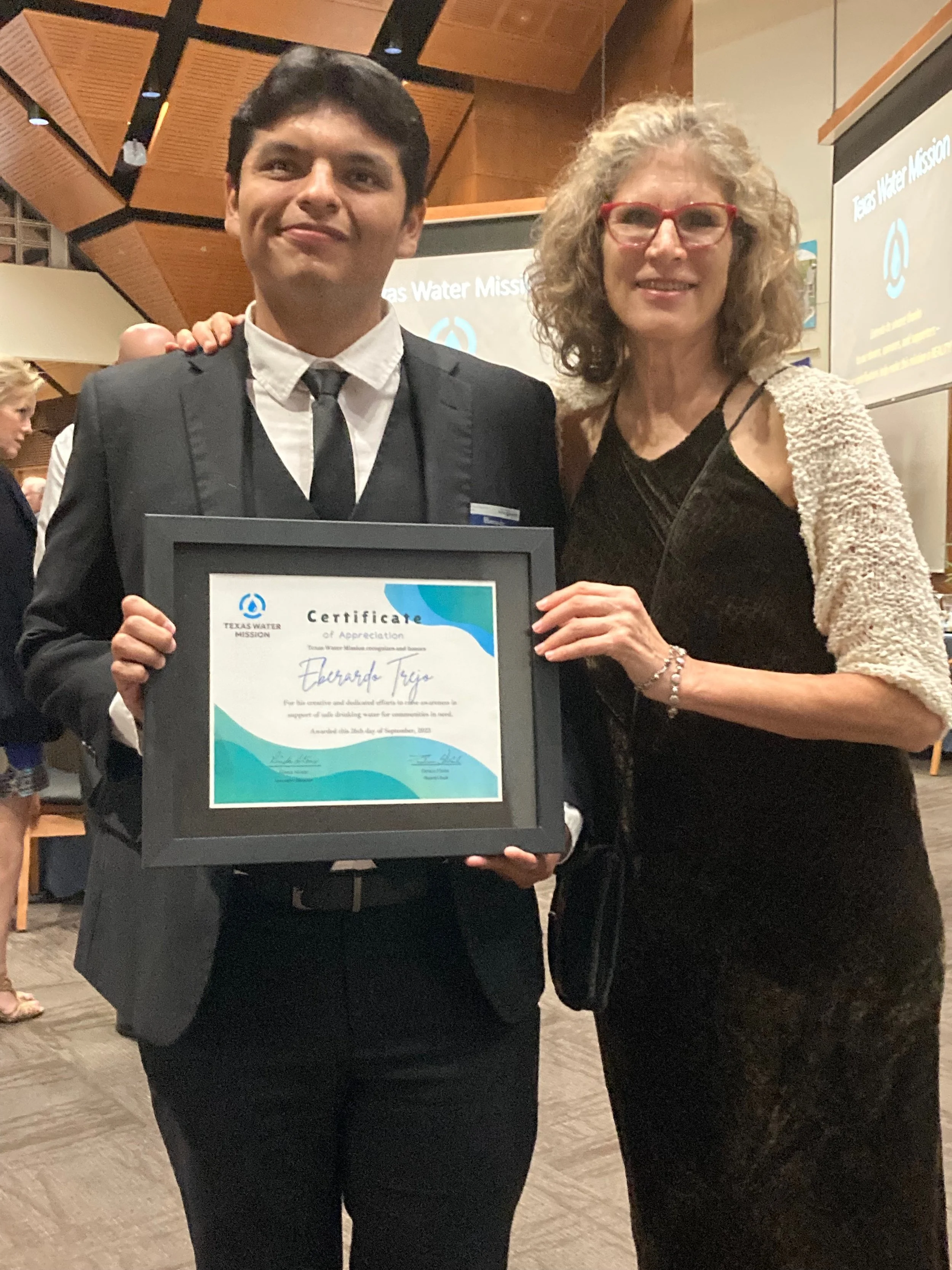 Eber & Linda with plaque.1.jpeg