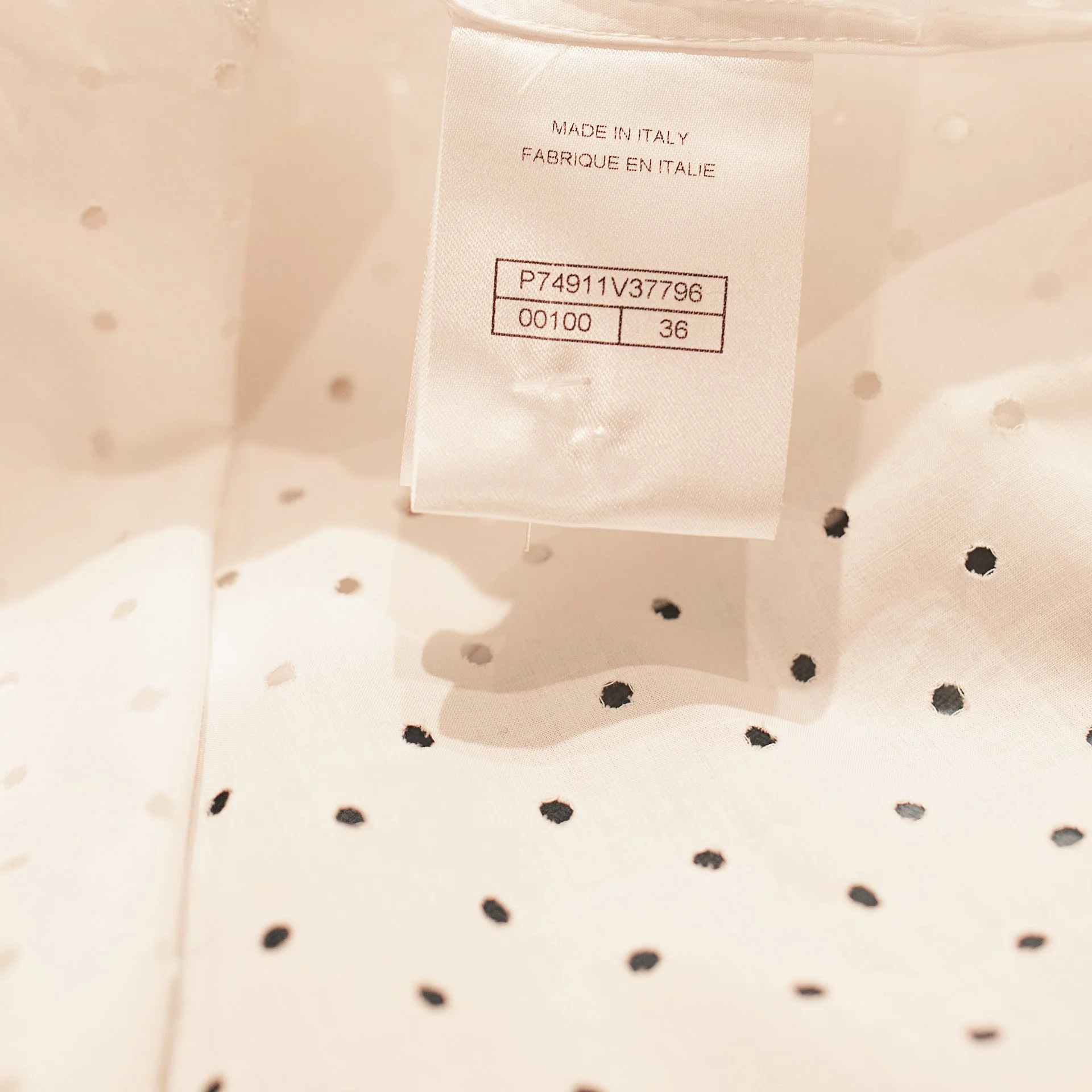 ChanelWhiteShirt10.jpg