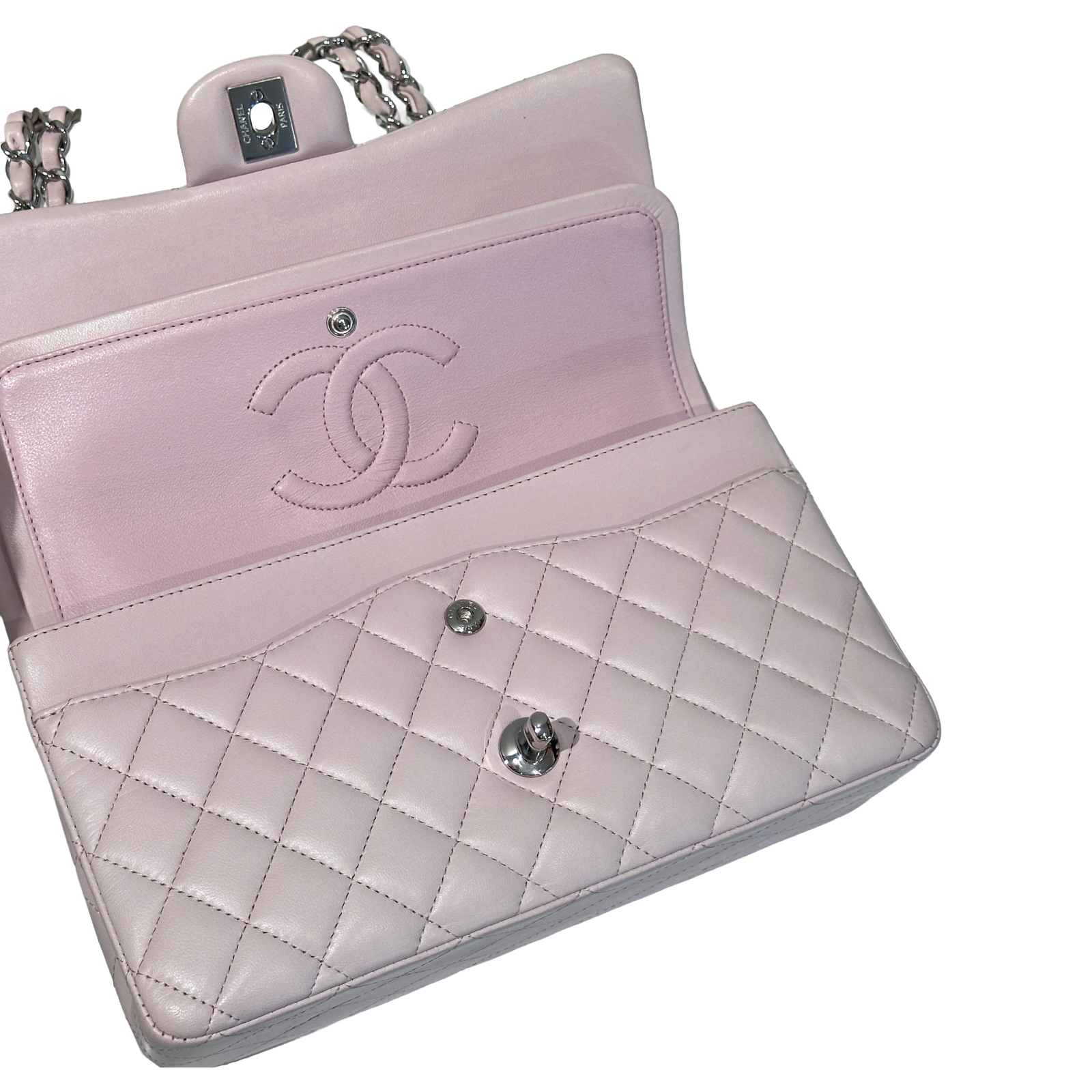 Chanel  26 June 2026 at 17.25-48.png